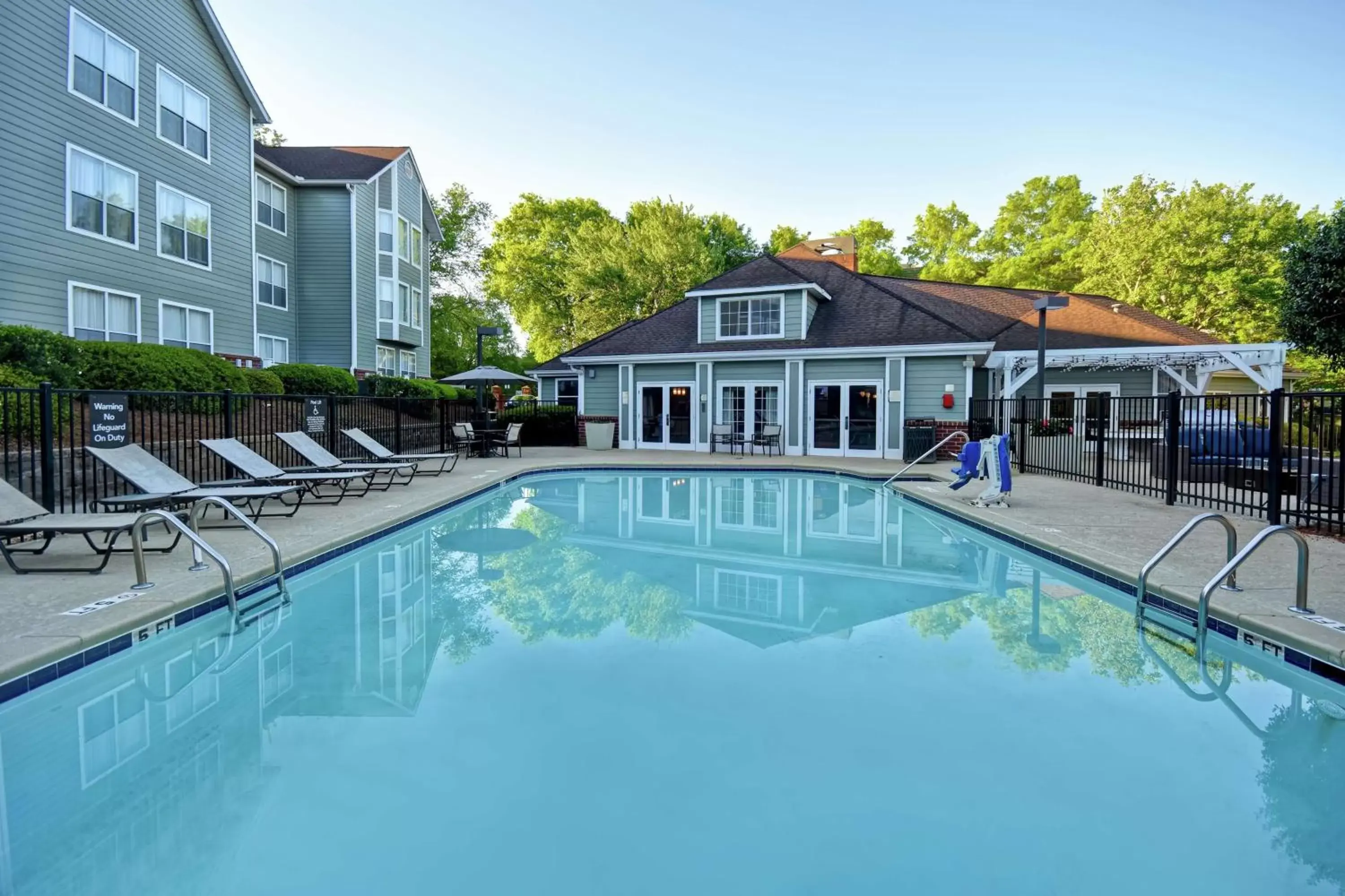 Pool view, Swimming Pool in Homewood Suites by Hilton Atlanta-Galleria/Cumberland