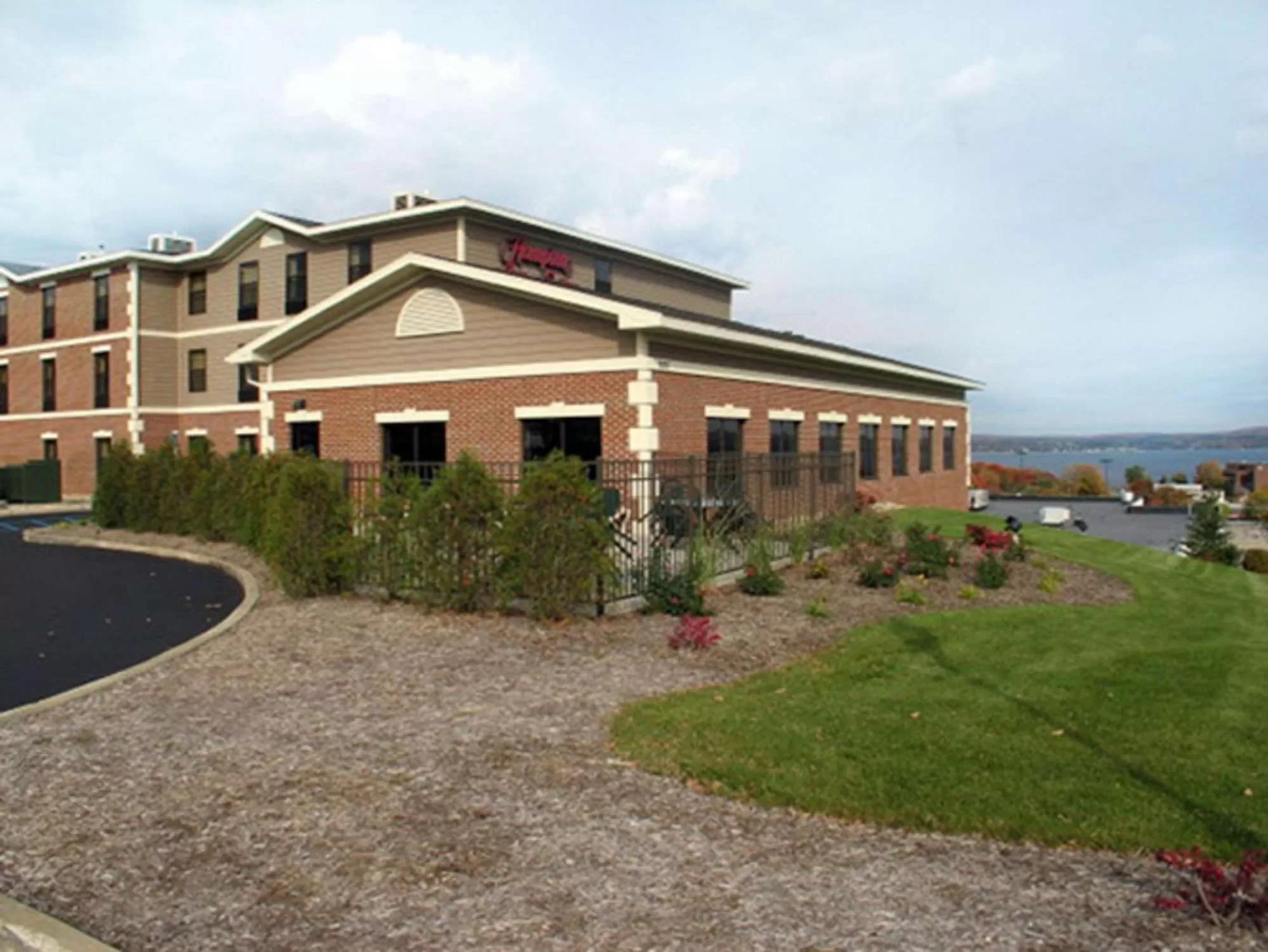 Property building in Hampton Inn & Suites Petoskey