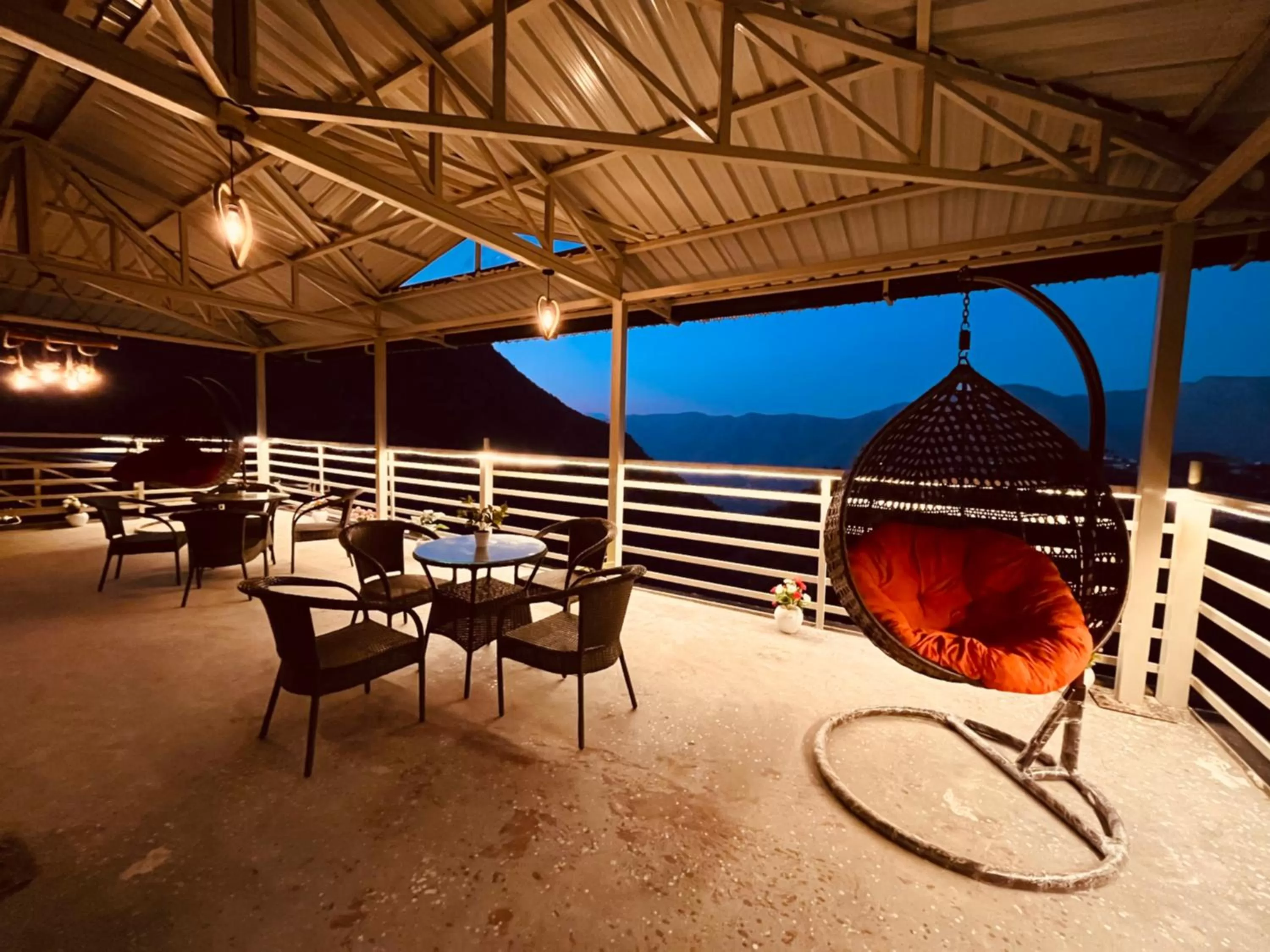 The Kempty Fall Resort, Mussoorie