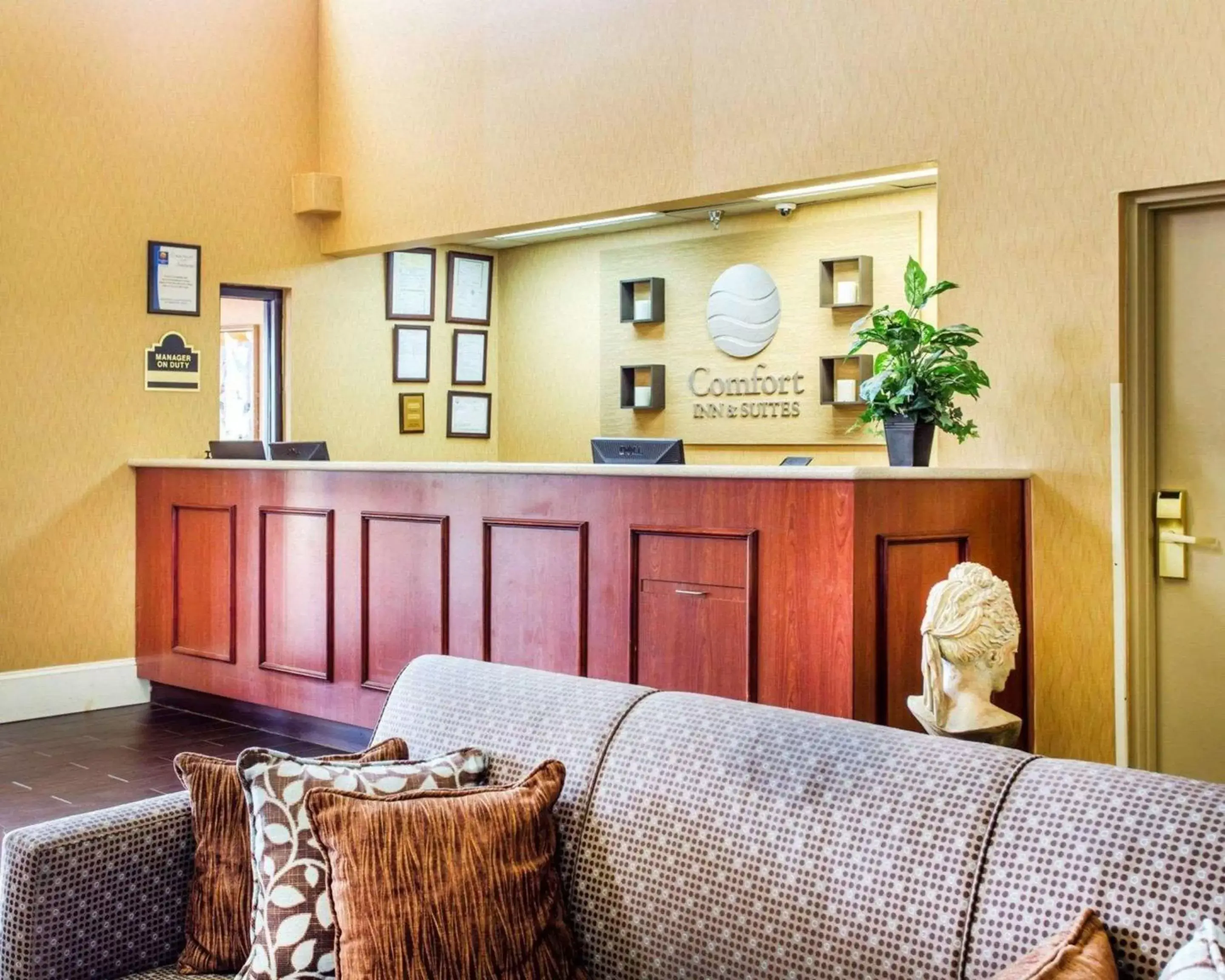 Lobby or reception, Lobby/Reception in Comfort Inn & Suites at Stone Mountain