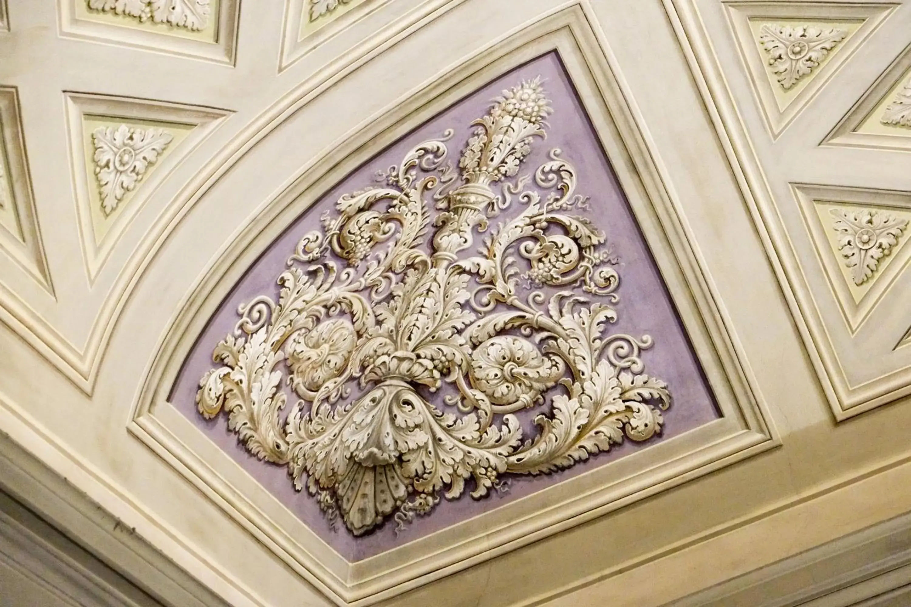 Decorative detail in Casa Santo Nome di Gesu