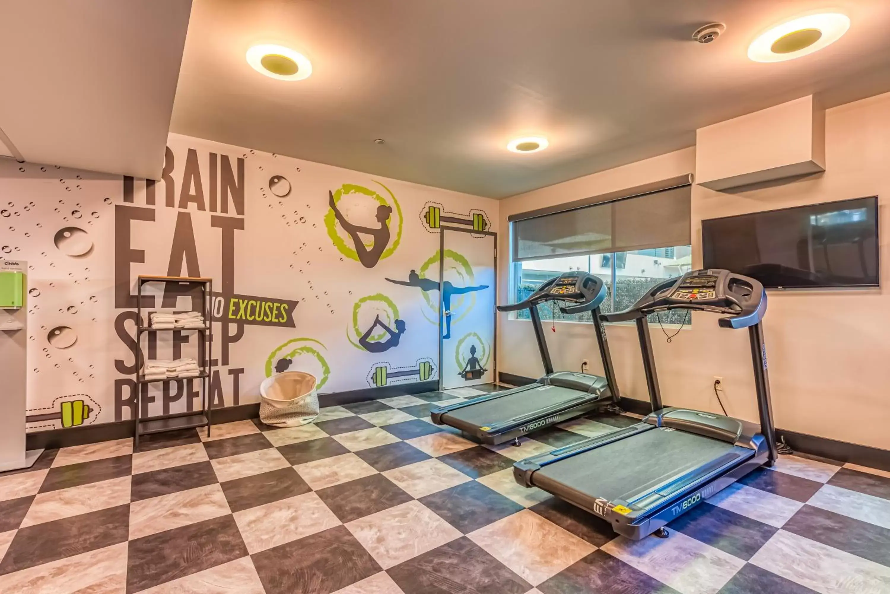 Fitness centre/facilities, Fitness Center/Facilities in Lexen Hotel - North Hollywood Near Universal Studios