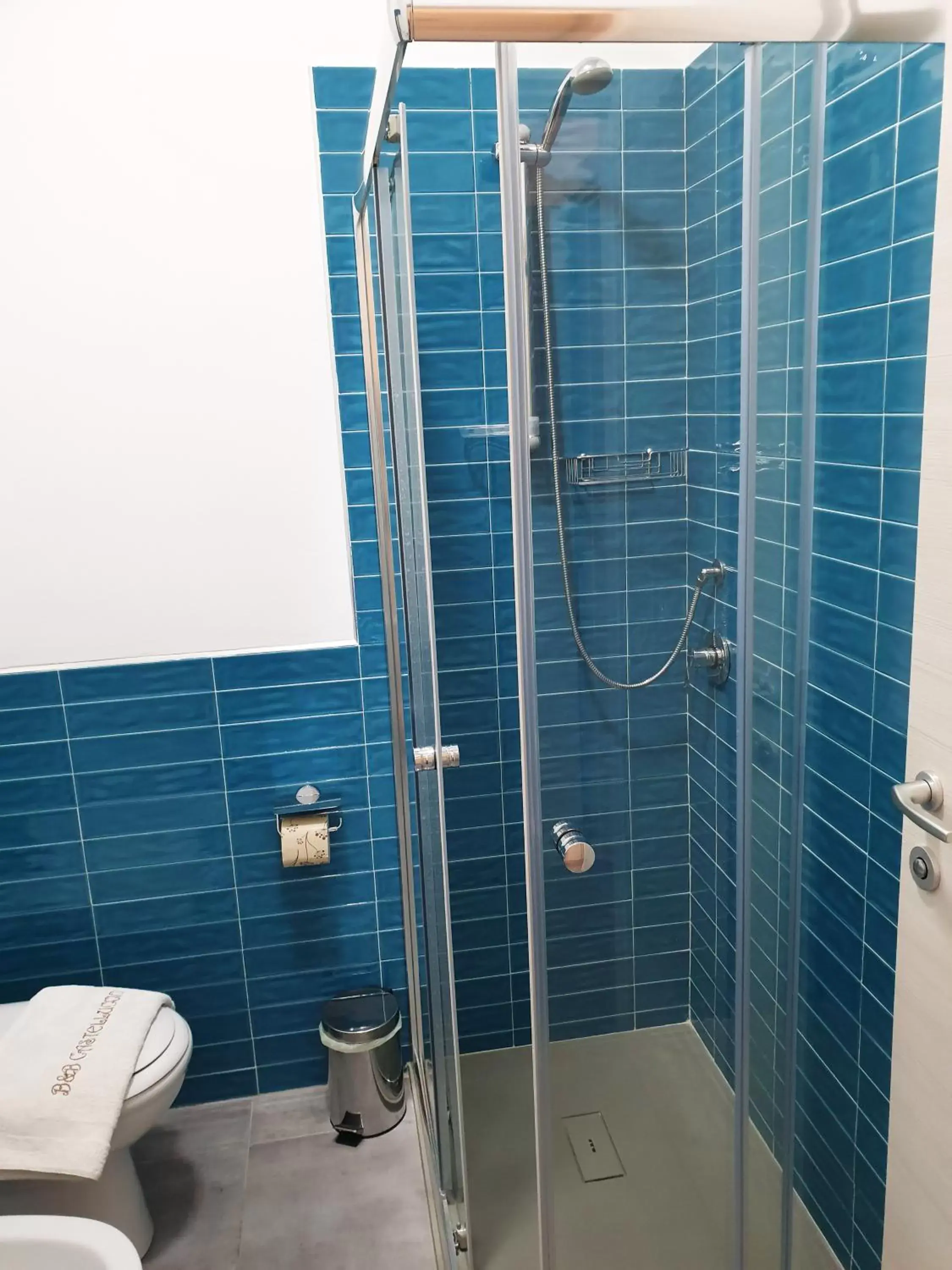 Shower, Bathroom in B&B Castelluccio
