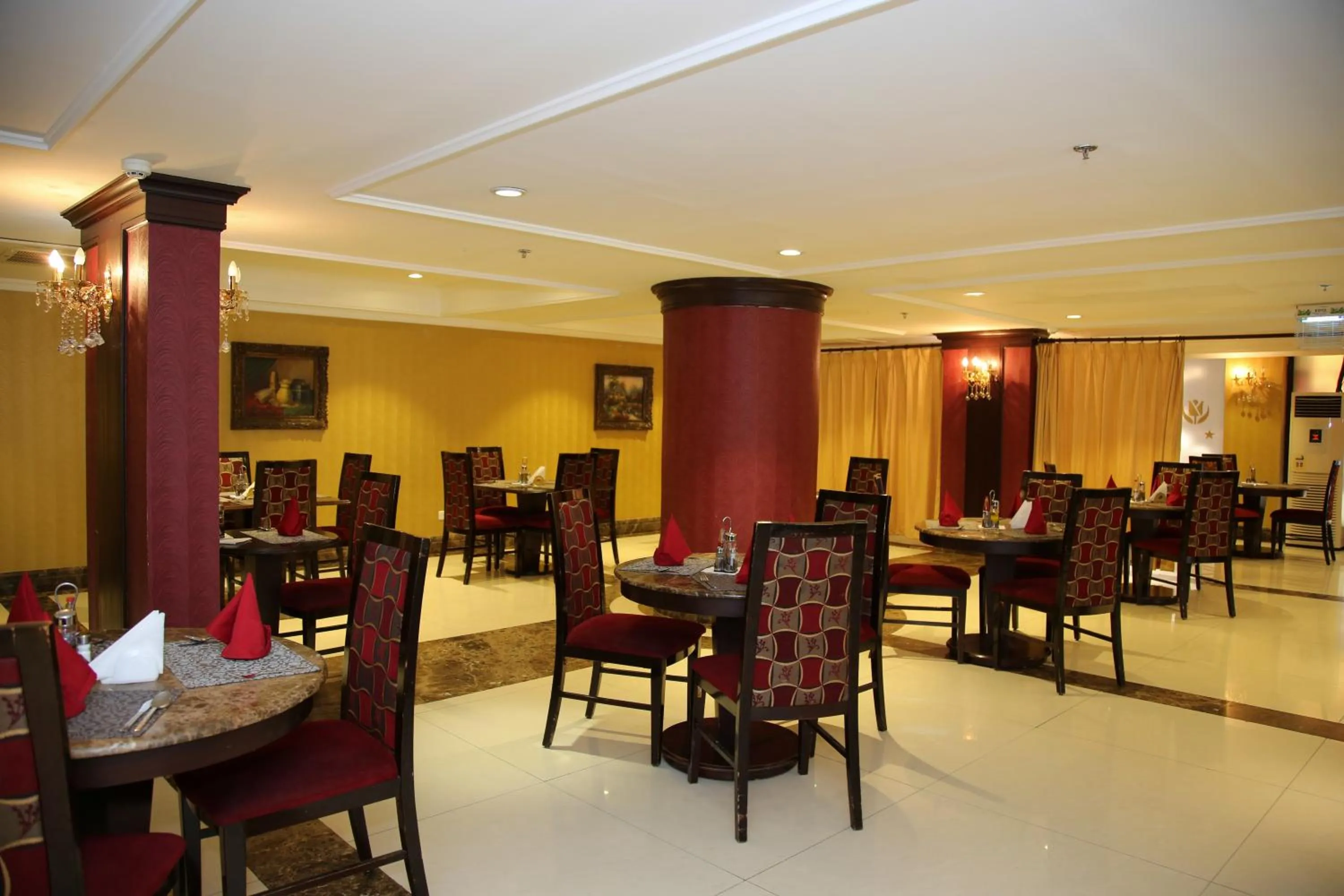Buffet breakfast, Restaurant/Places to Eat in Tulip Inn Riyadh