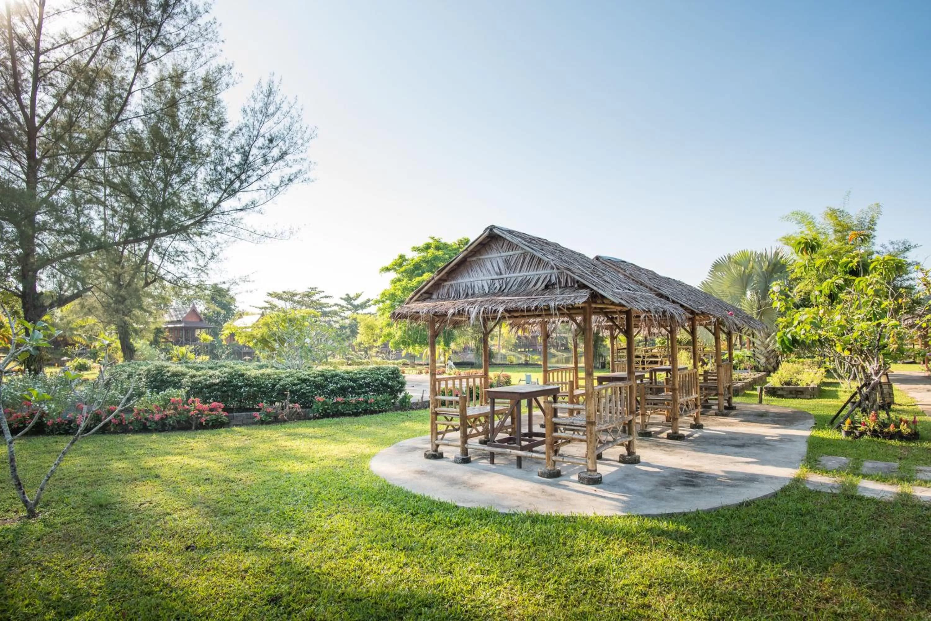 Restaurant/places to eat in ThaiLife Wellness & Meditation Resort- SHA Plus