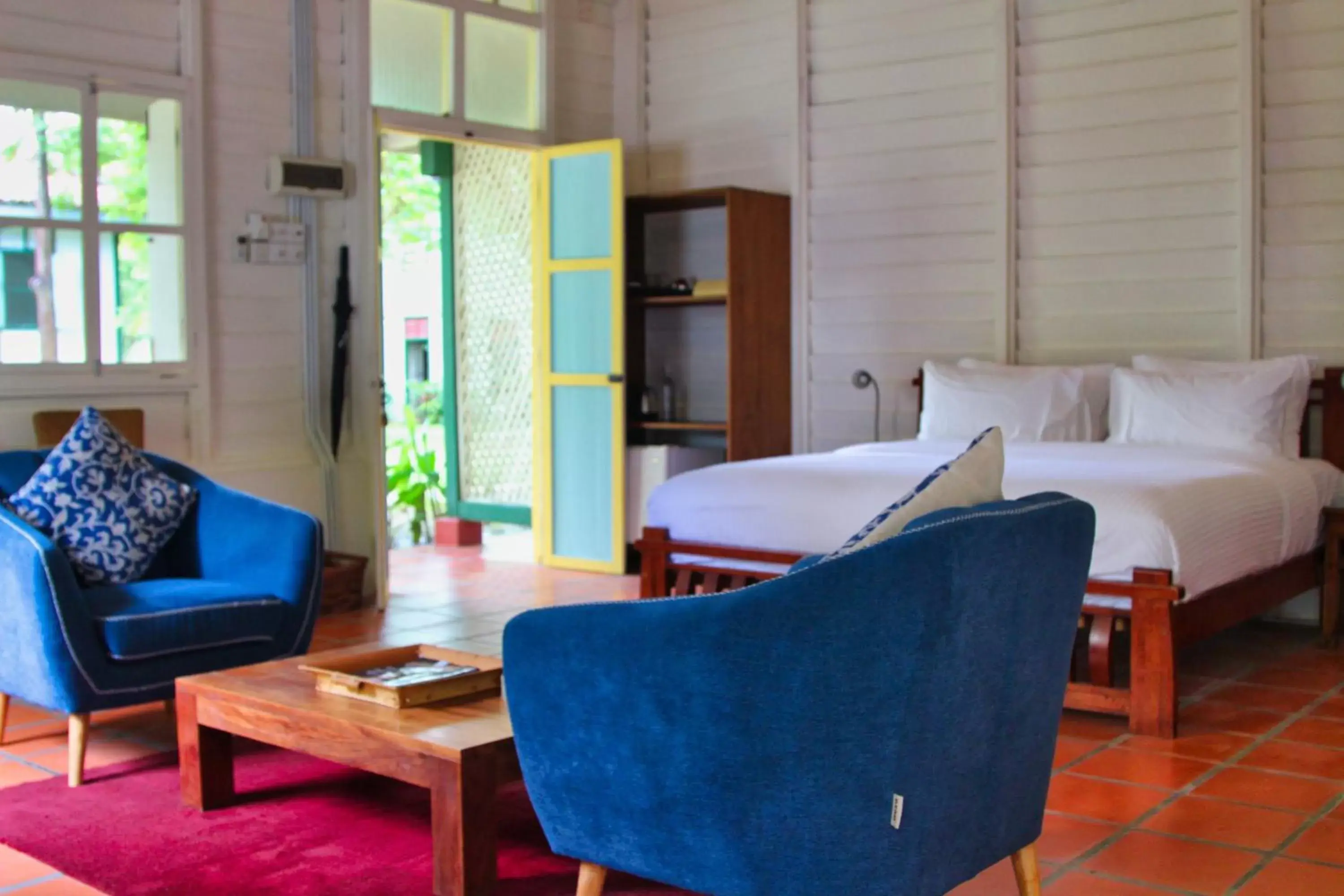 Bedroom, Seating Area in Temple Tree Resort