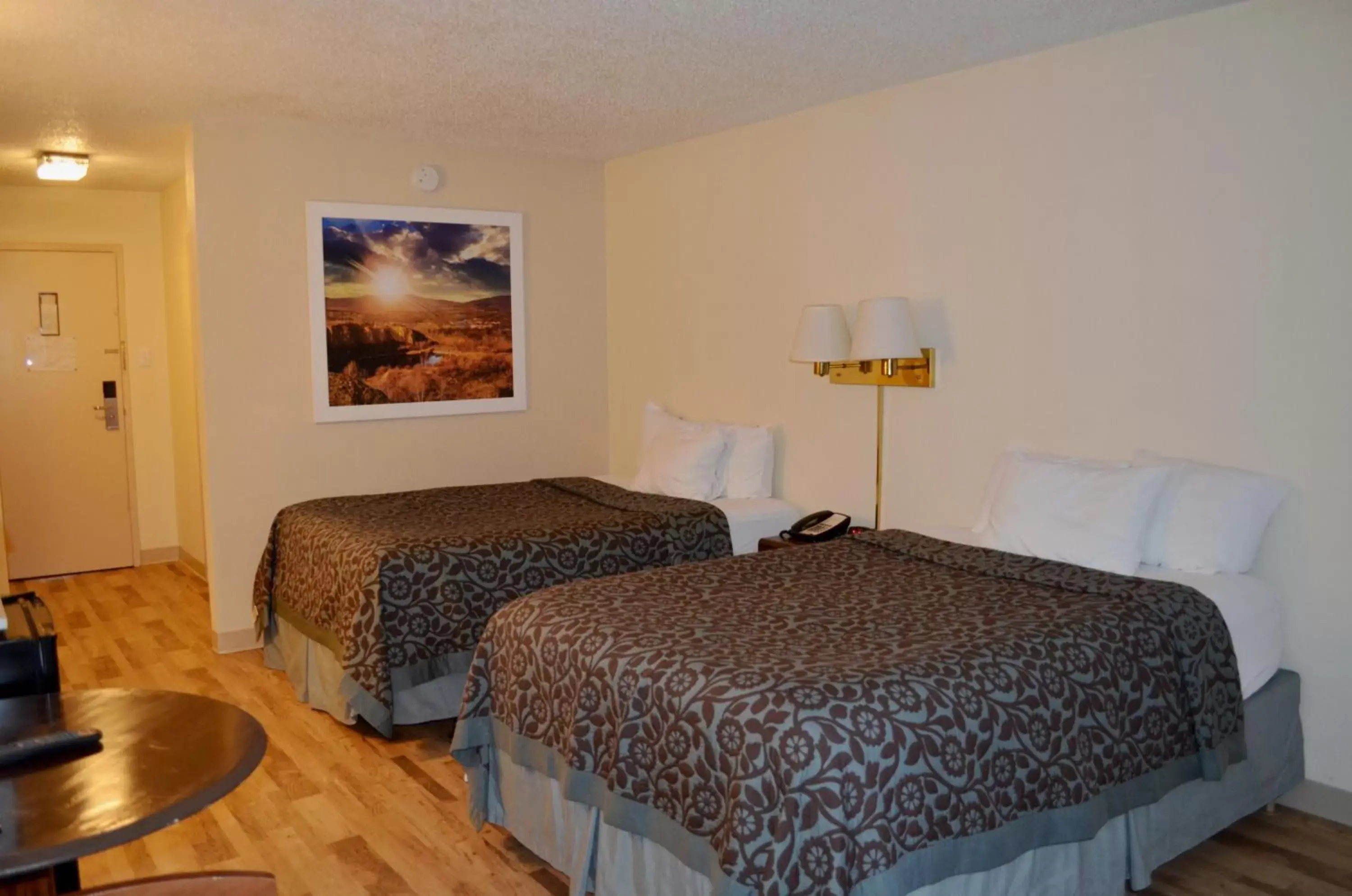 Standard Queen Room with Two Queen Beds in Hot Springs Hotel & Spa