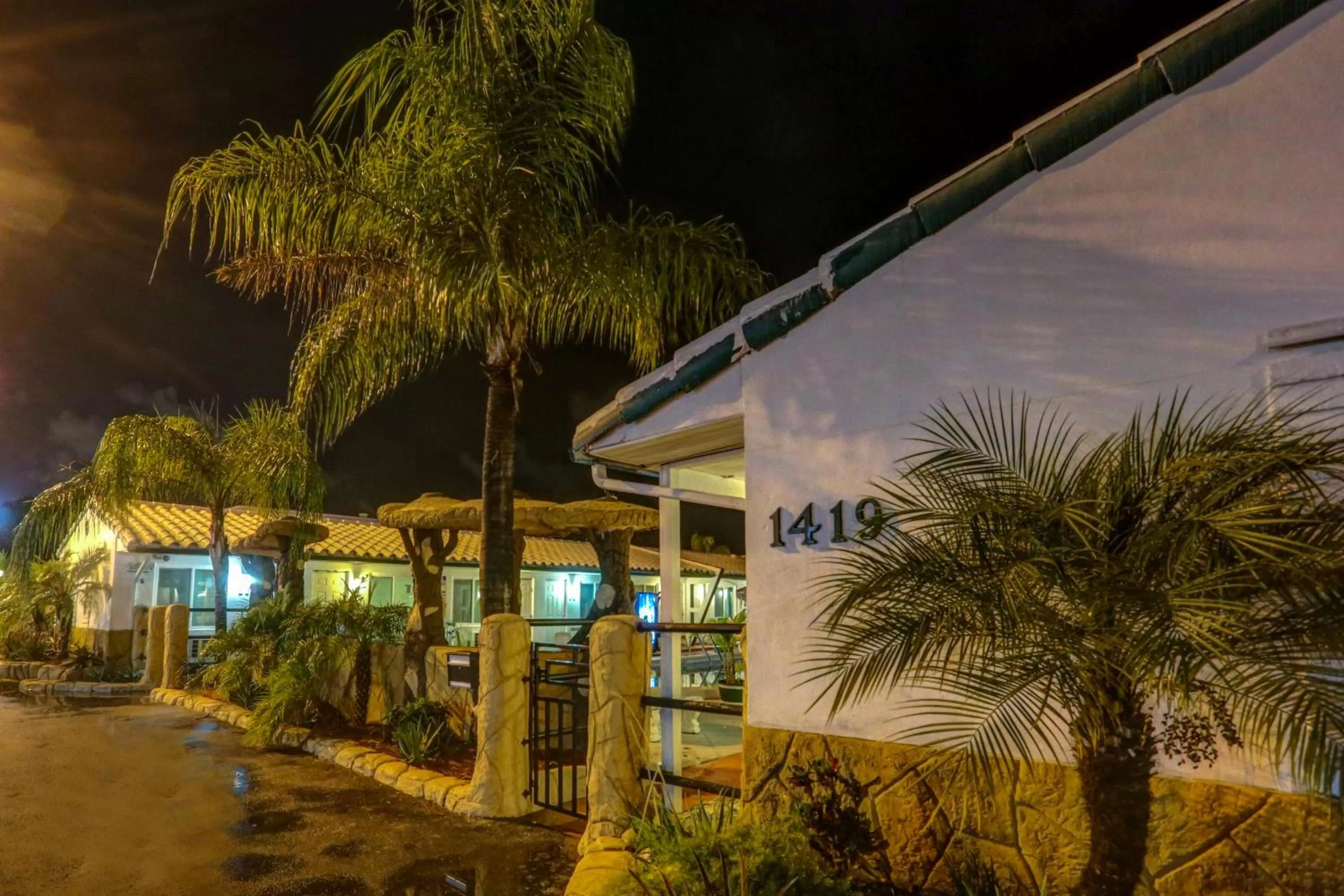 Green Seas Motel