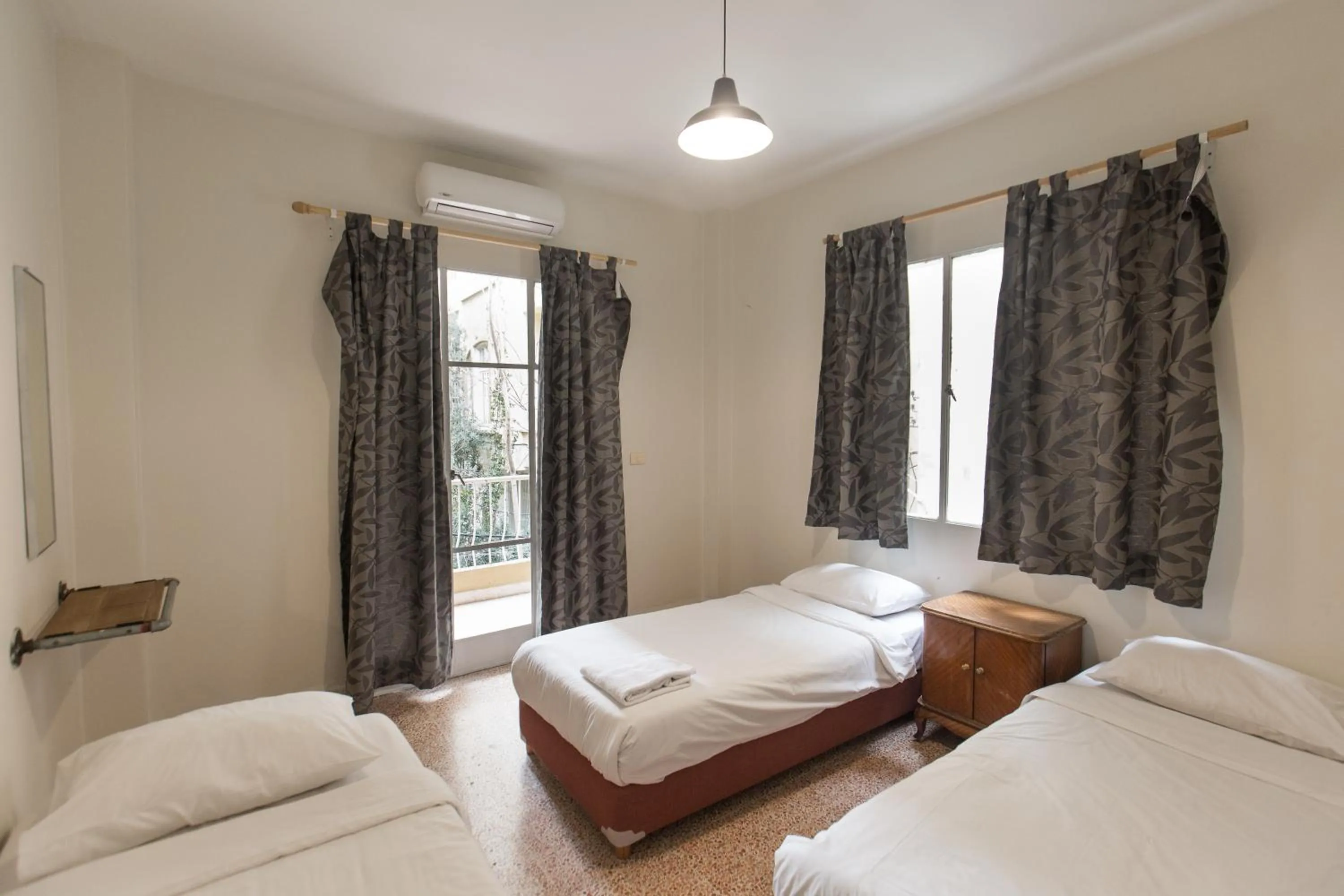 Photo of the whole room, Bed in The Grand Meshmosh Hotel