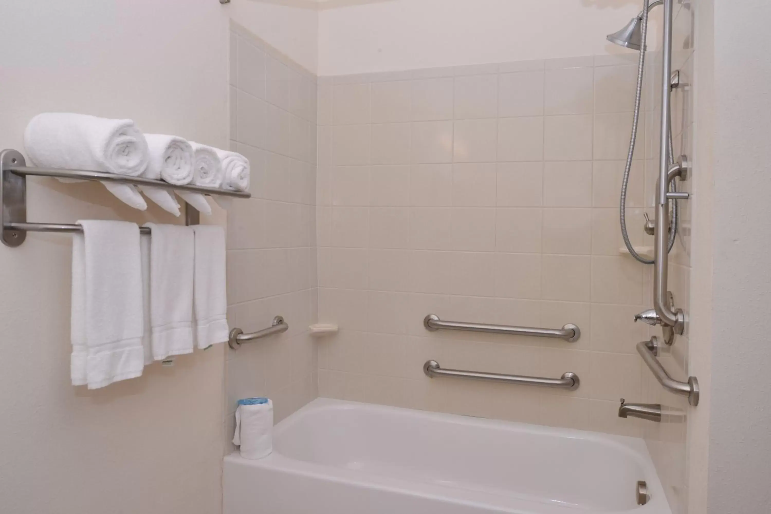 Bathroom in Holiday Inn Express & Suites Washington - Meadow Lands, an IHG Hotel