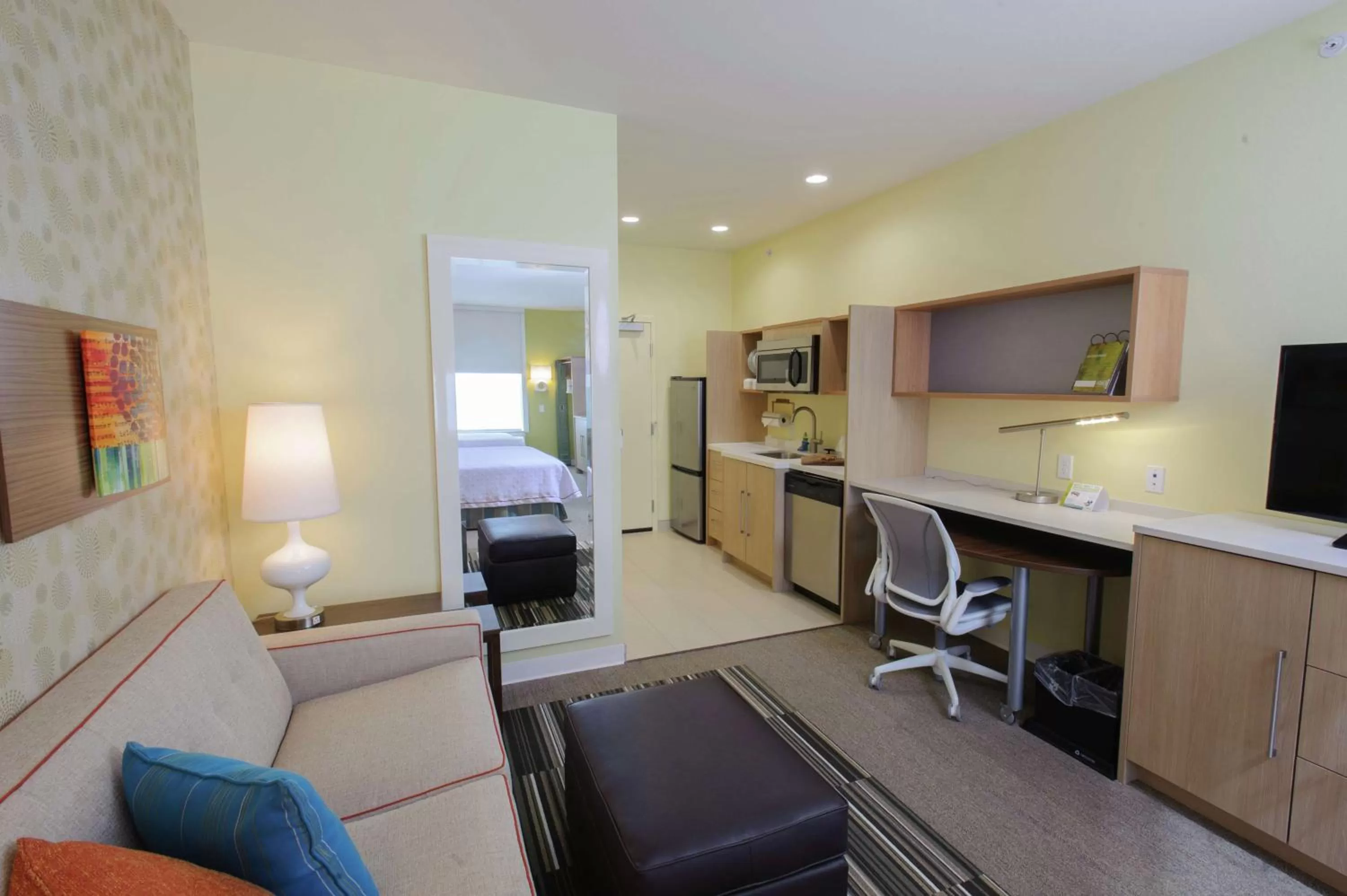 Bedroom, Bed in Home2 Suites by Hilton Portland