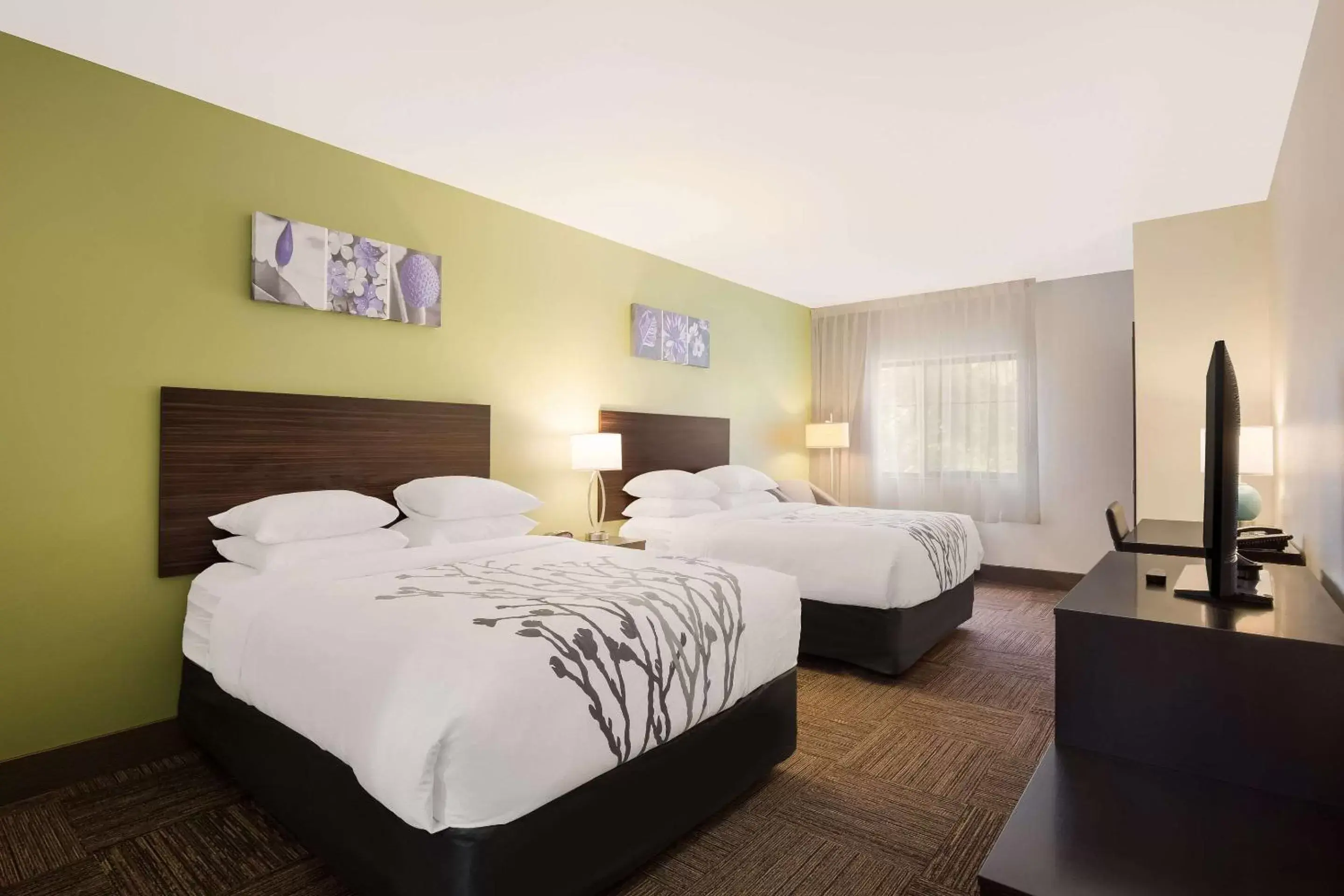 Bedroom, Bed in Sleep Inn & Suites