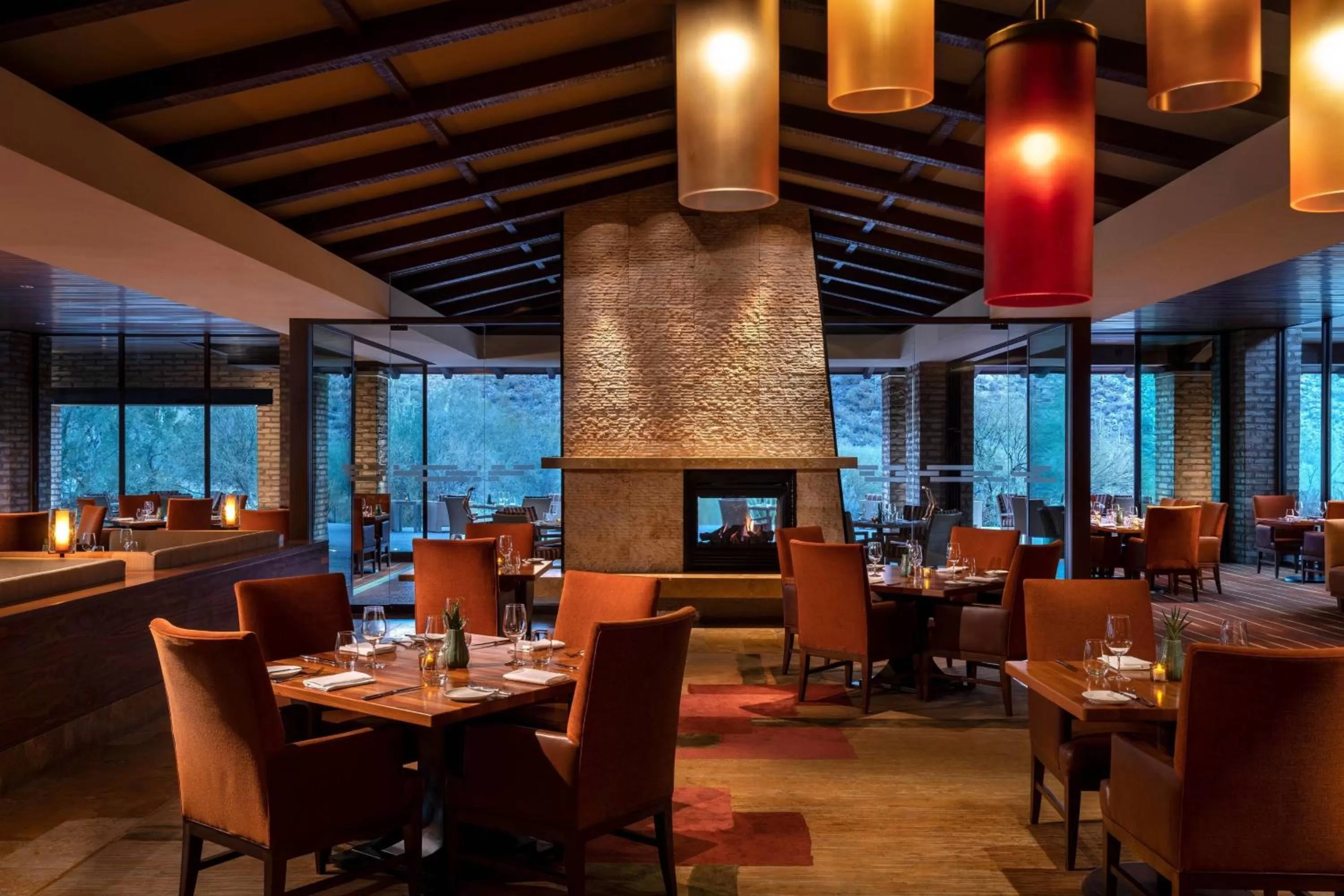 Lounge or bar in The Ritz-Carlton, Dove Mountain
