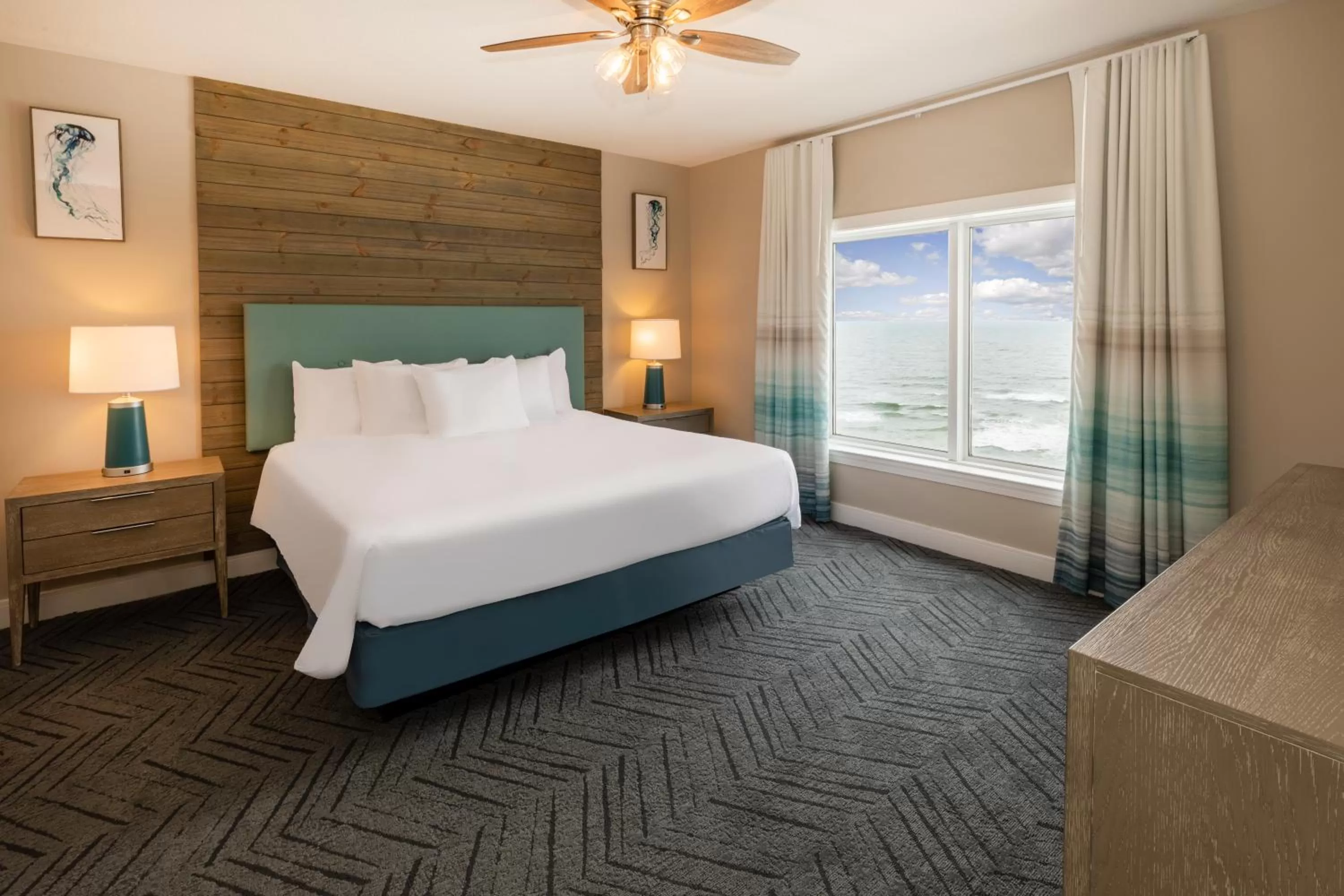 Bed in Escapes! To The Shores Orange Beach, A Ramada by Wyndham