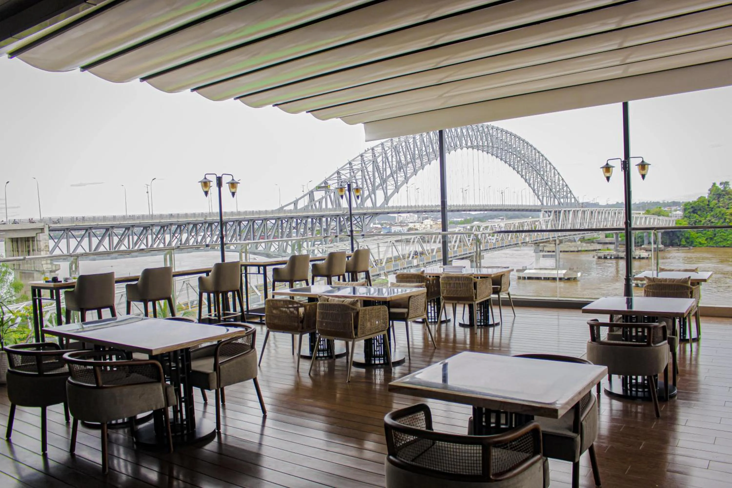 Restaurant/places to eat in HARRIS Hotel Samarinda