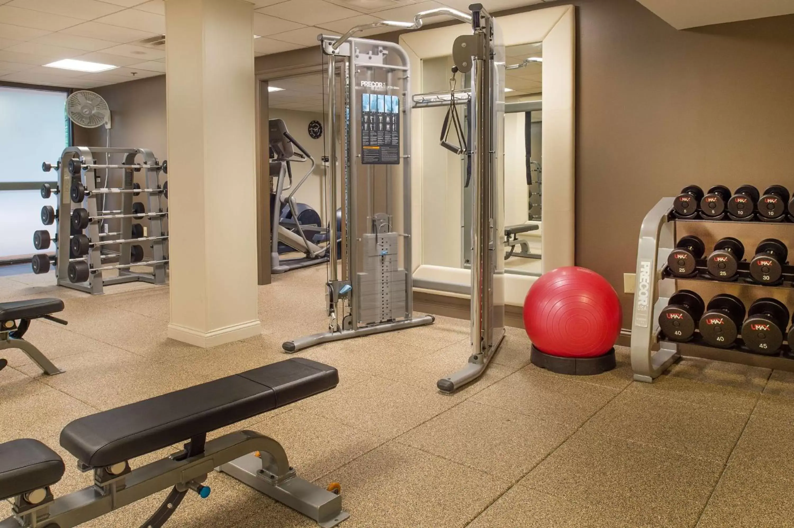 Fitness centre/facilities, Fitness Center/Facilities in Hilton St. Louis at the Ballpark