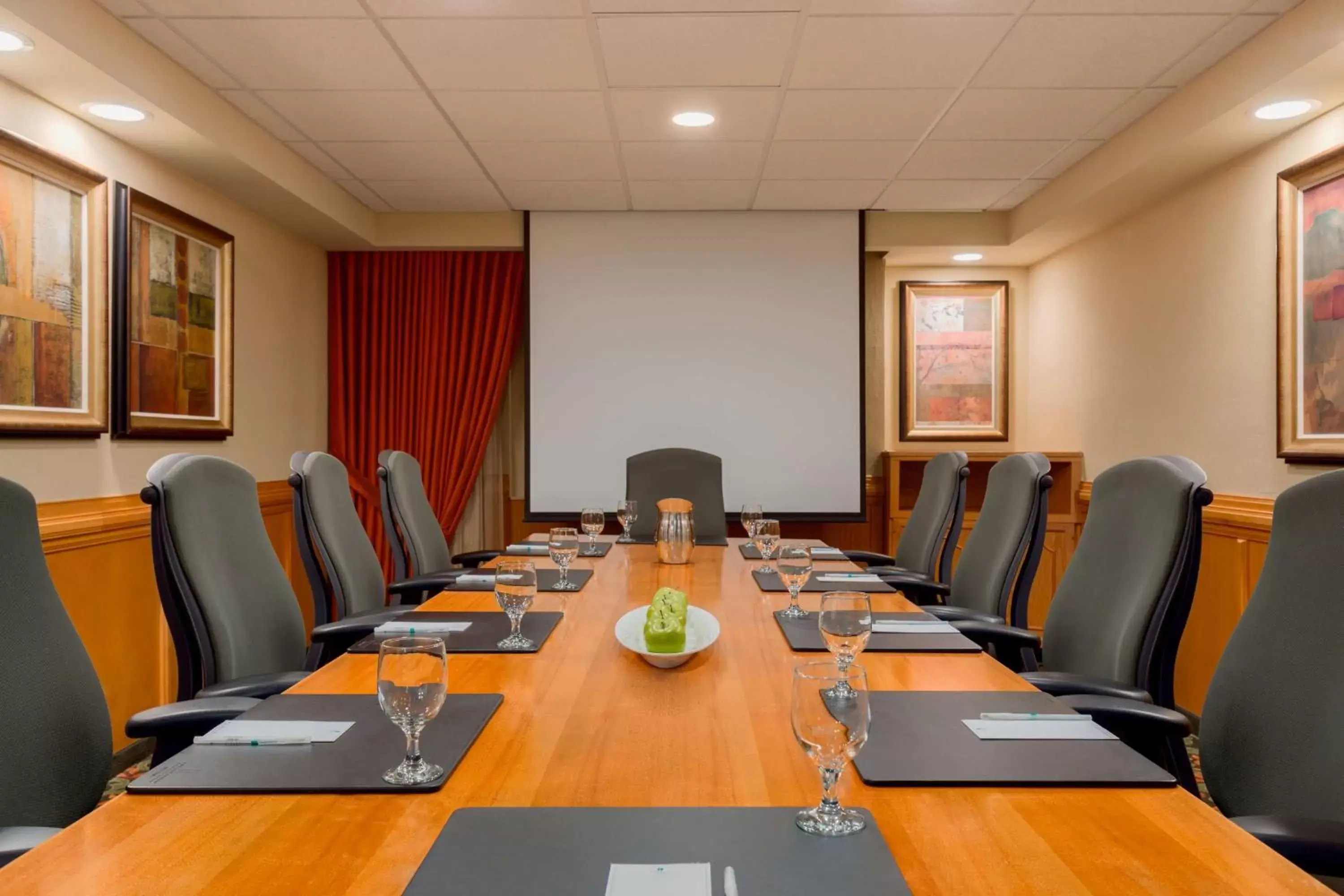 Meeting/conference room in Embassy Suites by Hilton Columbia Greystone