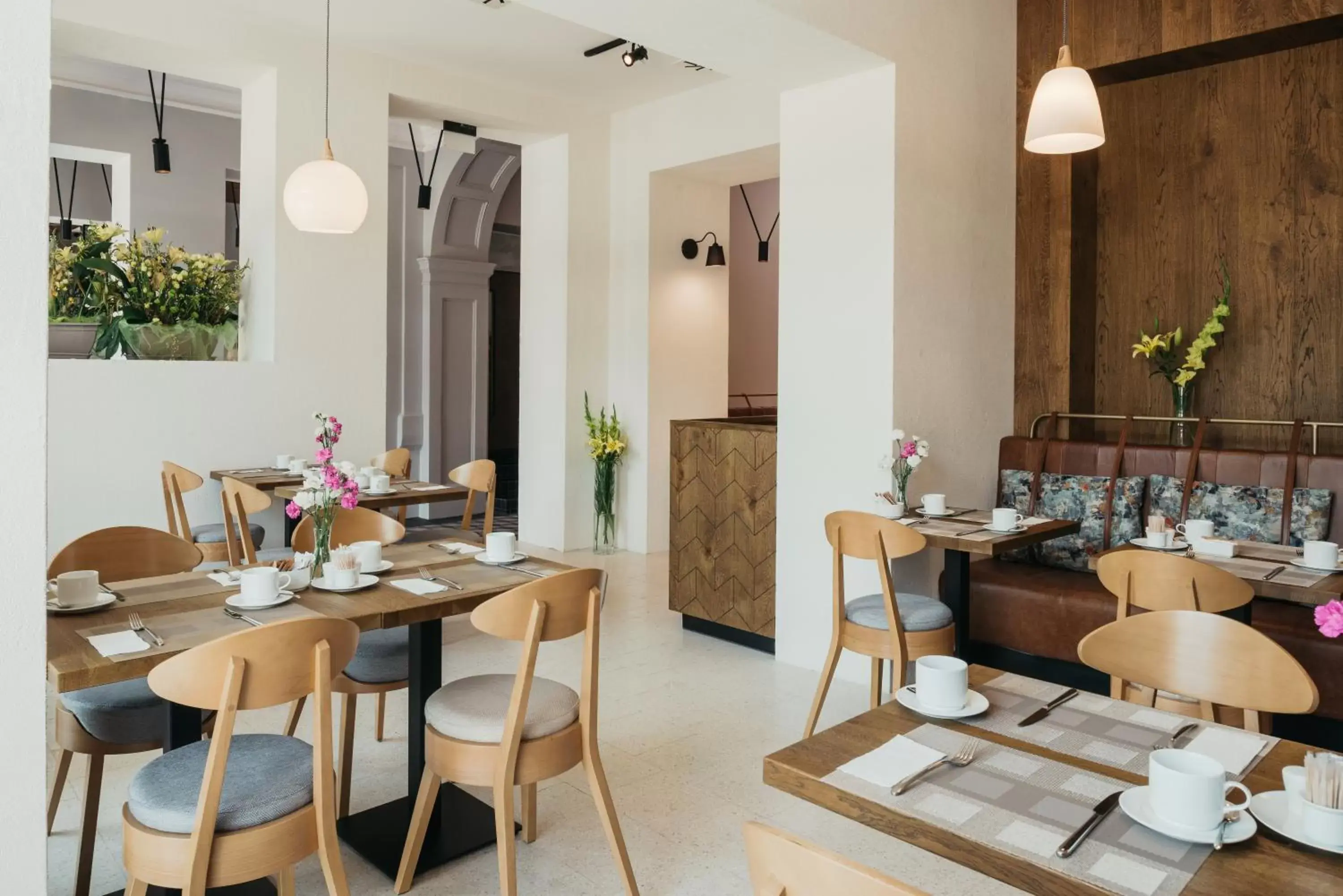 Restaurant/Places to Eat in Avena Boutique Hotel by Artery Hotels
