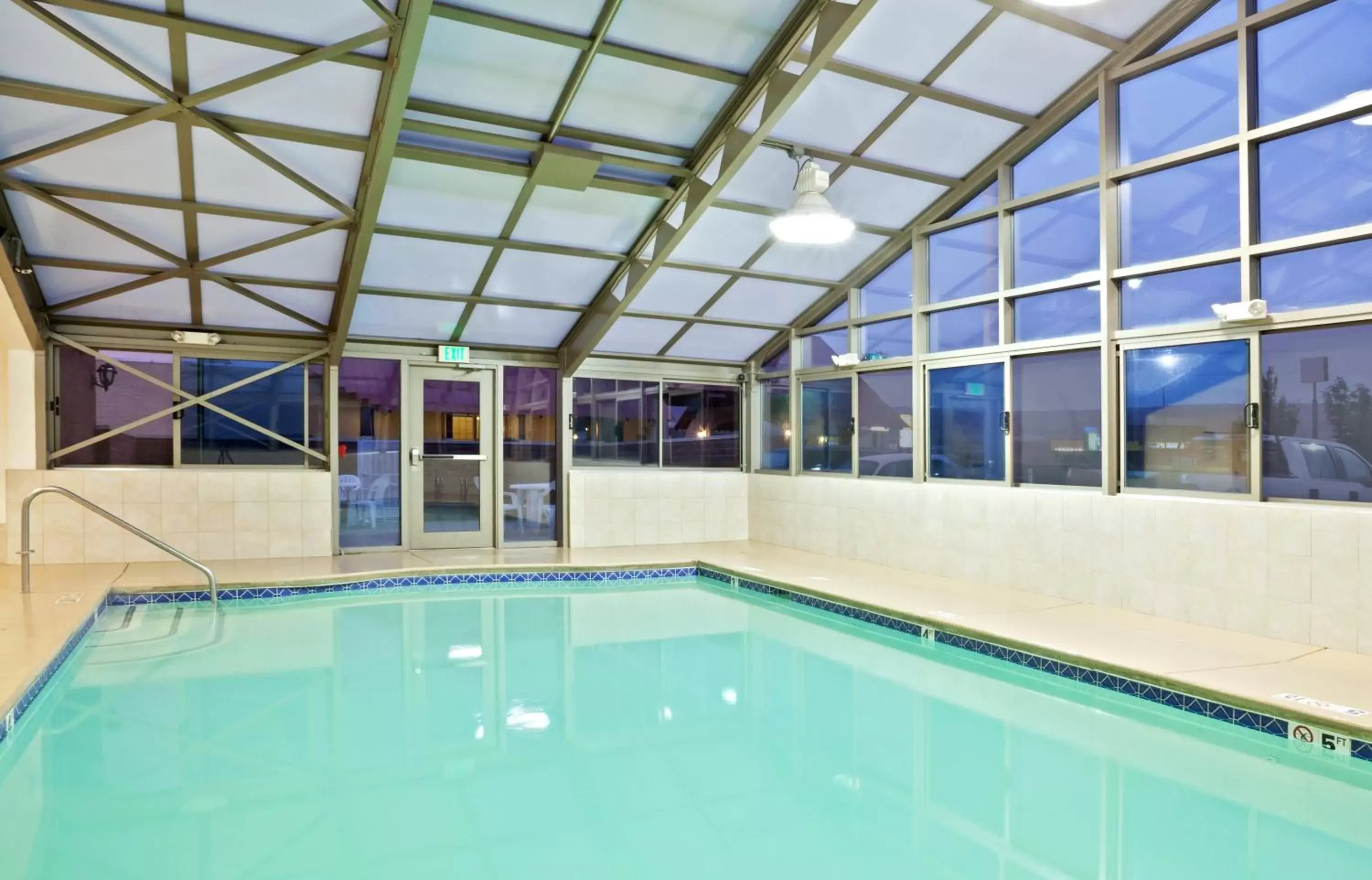 Swimming Pool in Holiday Inn Express Ellensburg, an IHG Hotel