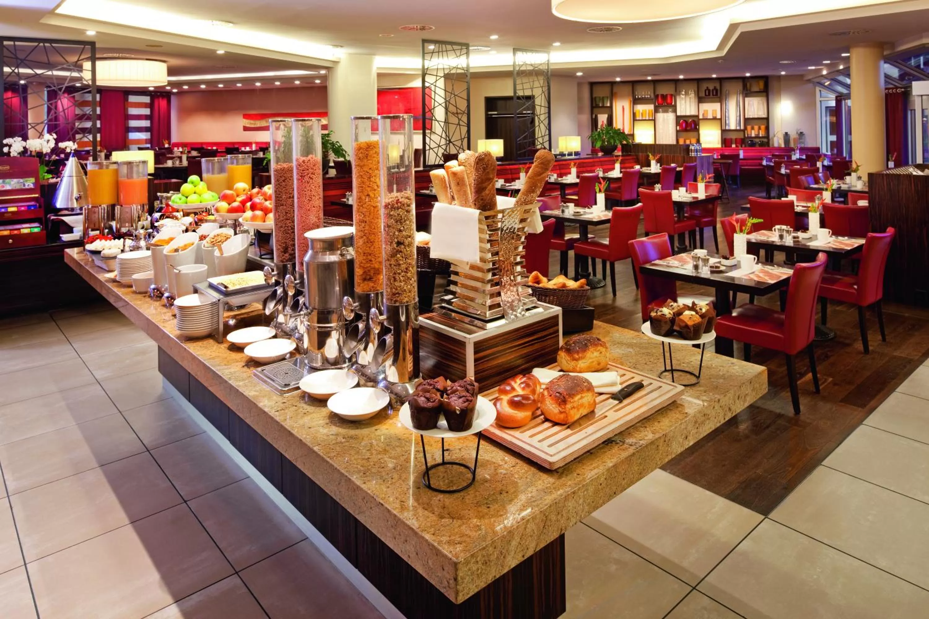Restaurant/places to eat in Mövenpick Hotel Geneva