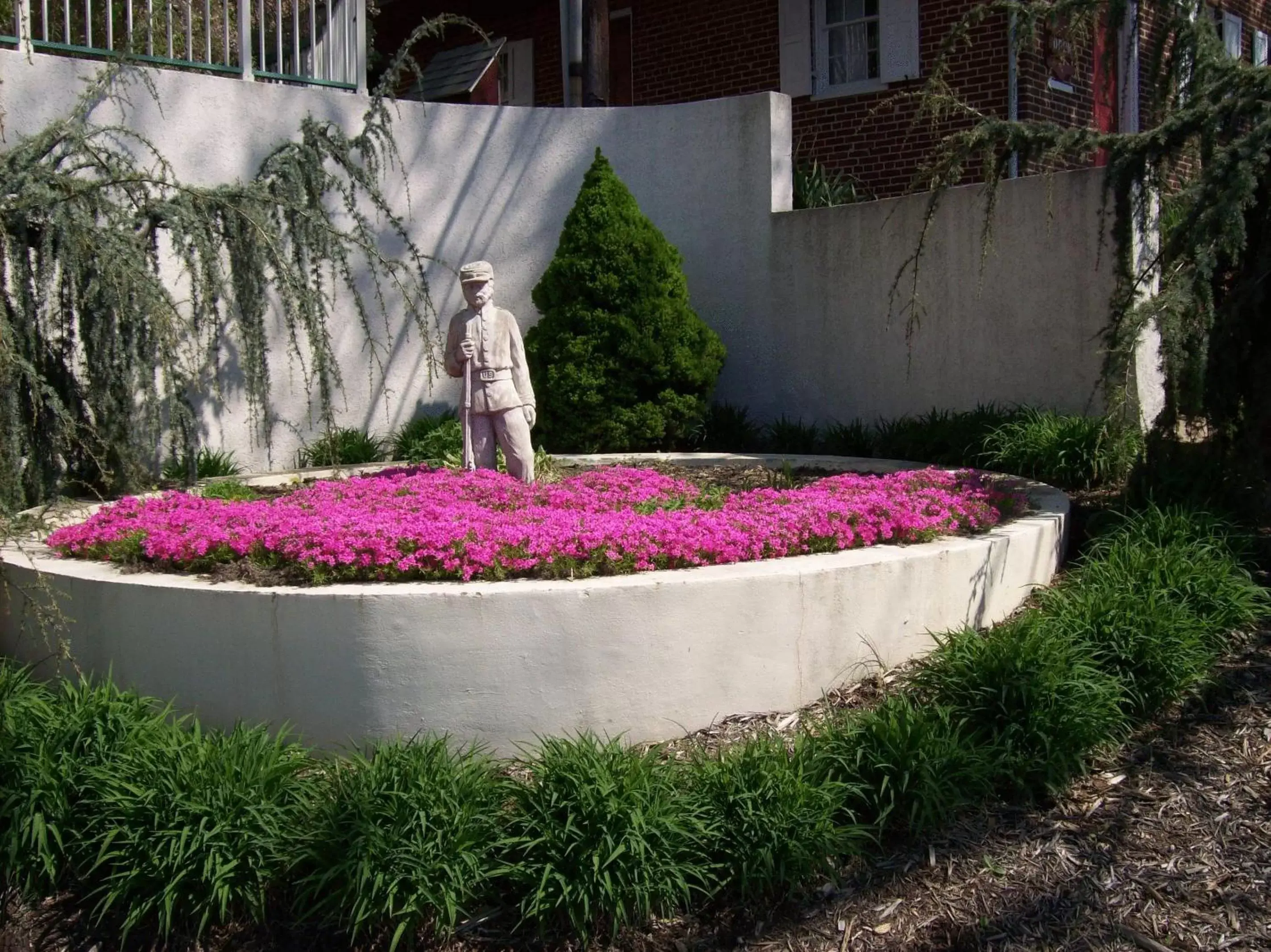 Decorative detail, Garden in 1863 Inn of Gettysburg