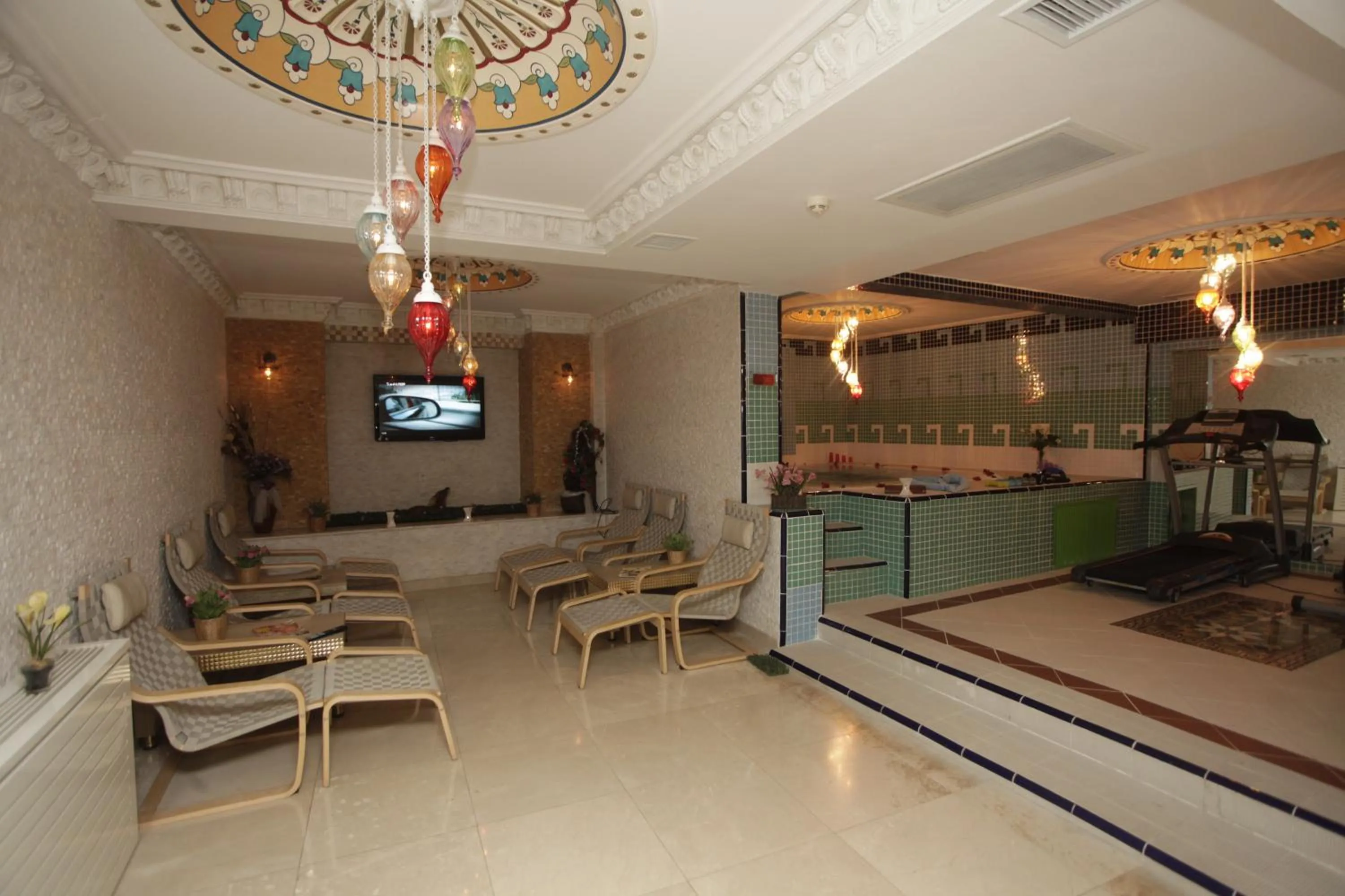 Hot Tub in Marmaray Hotel