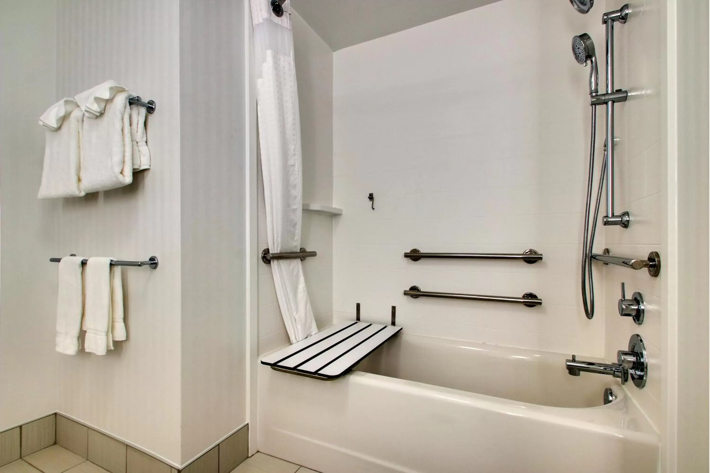 Bathroom in Holiday Inn Express & Suites Findlay North, an IHG Hotel