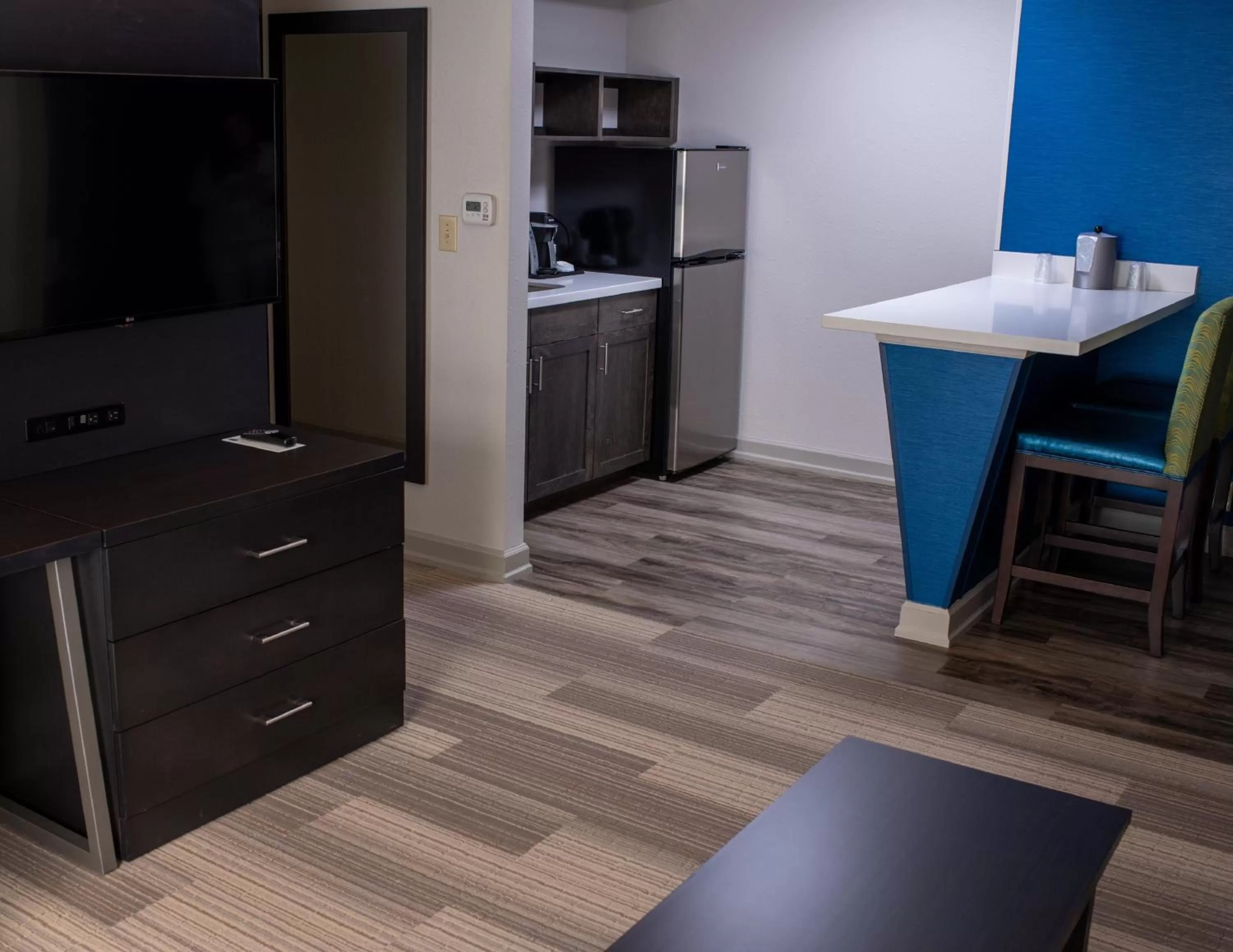 Photo of the whole room in Holiday Inn Express Hotel & Suites Conover - Hickory Area by IHG