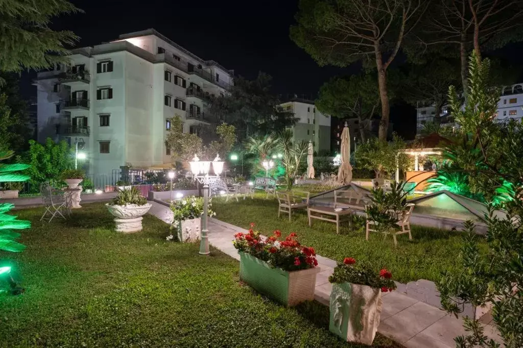 Night, Property Building in Giardino Archeologico