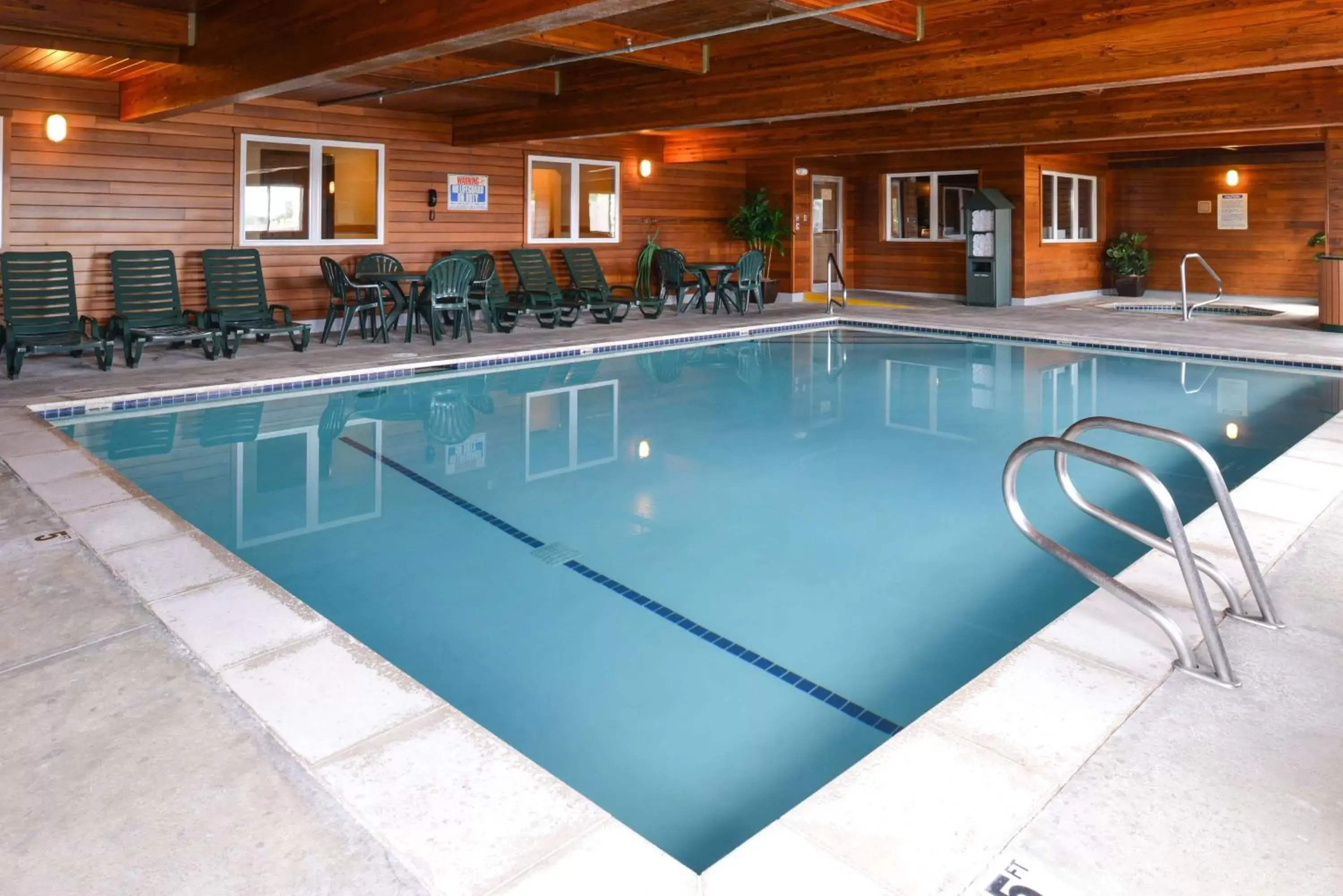 On site, Swimming Pool in Best Western Pinedale Inn