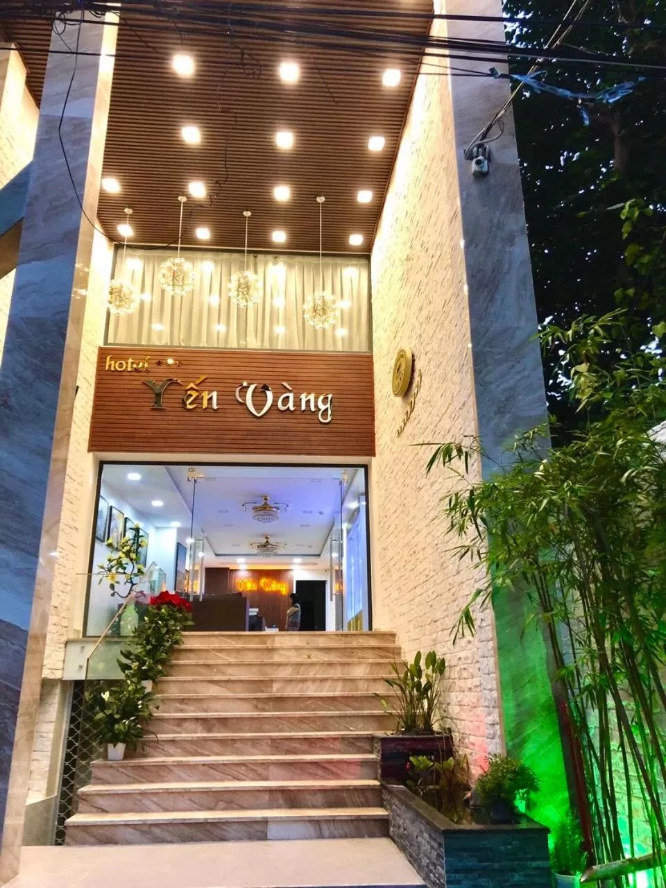 Facade/entrance in Yen Vang Hotel & Apartment Nha Trang