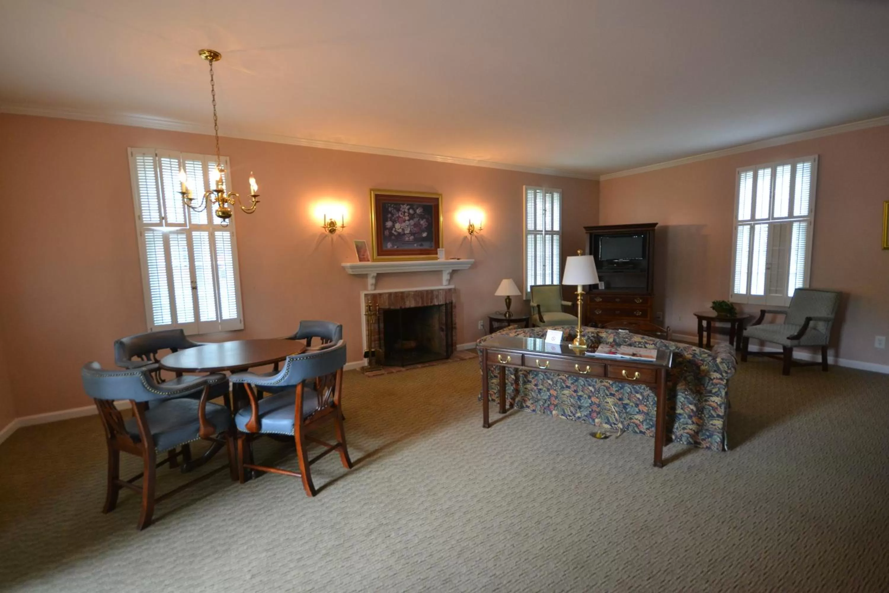 Living room in Century Suites Hotel