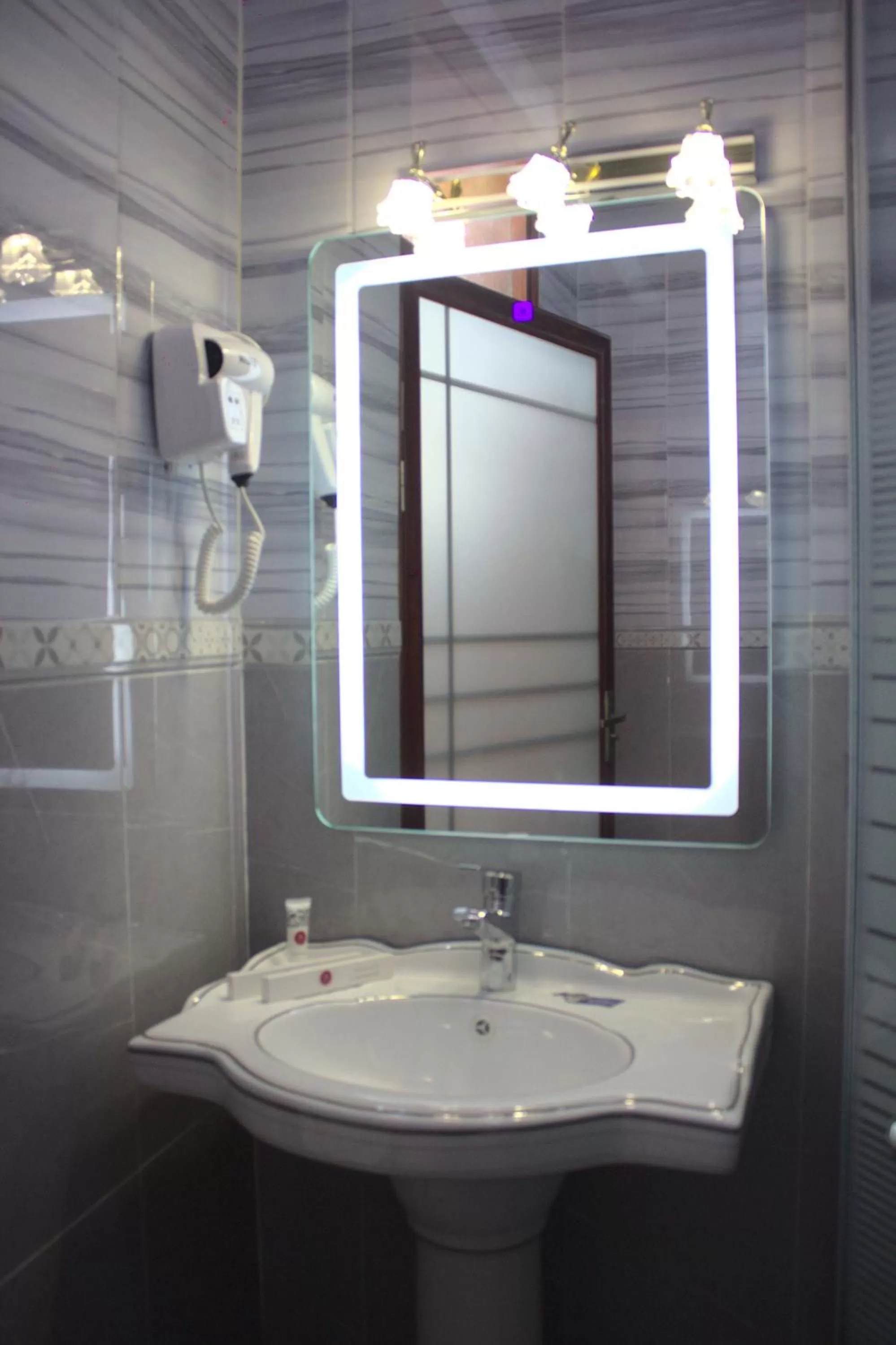 Bathroom in Vickmark Hotel