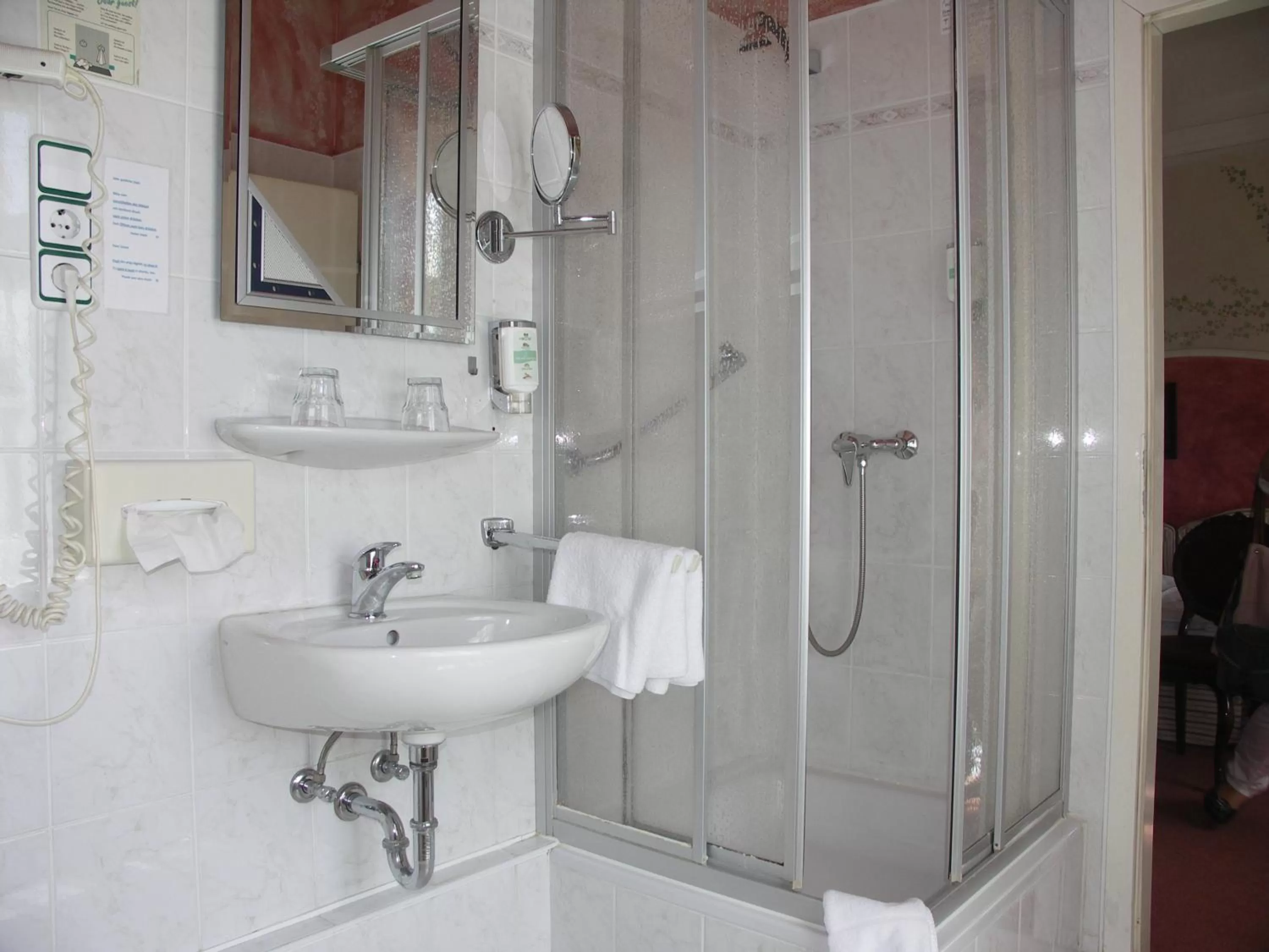 Bathroom in Hotel Zur Alten Oder- Frankfurt-Oder