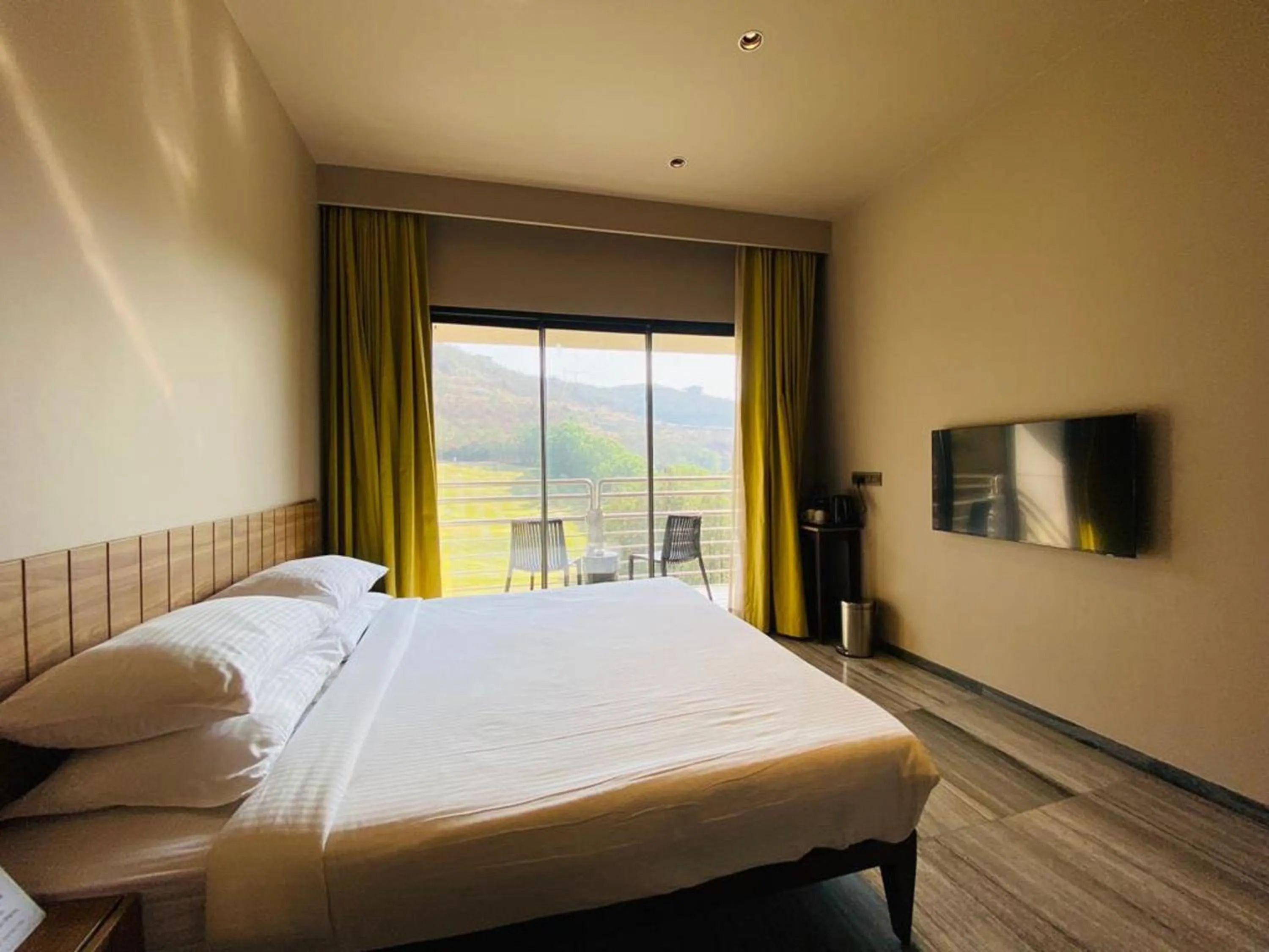 Bed in Oxford Golf Resort