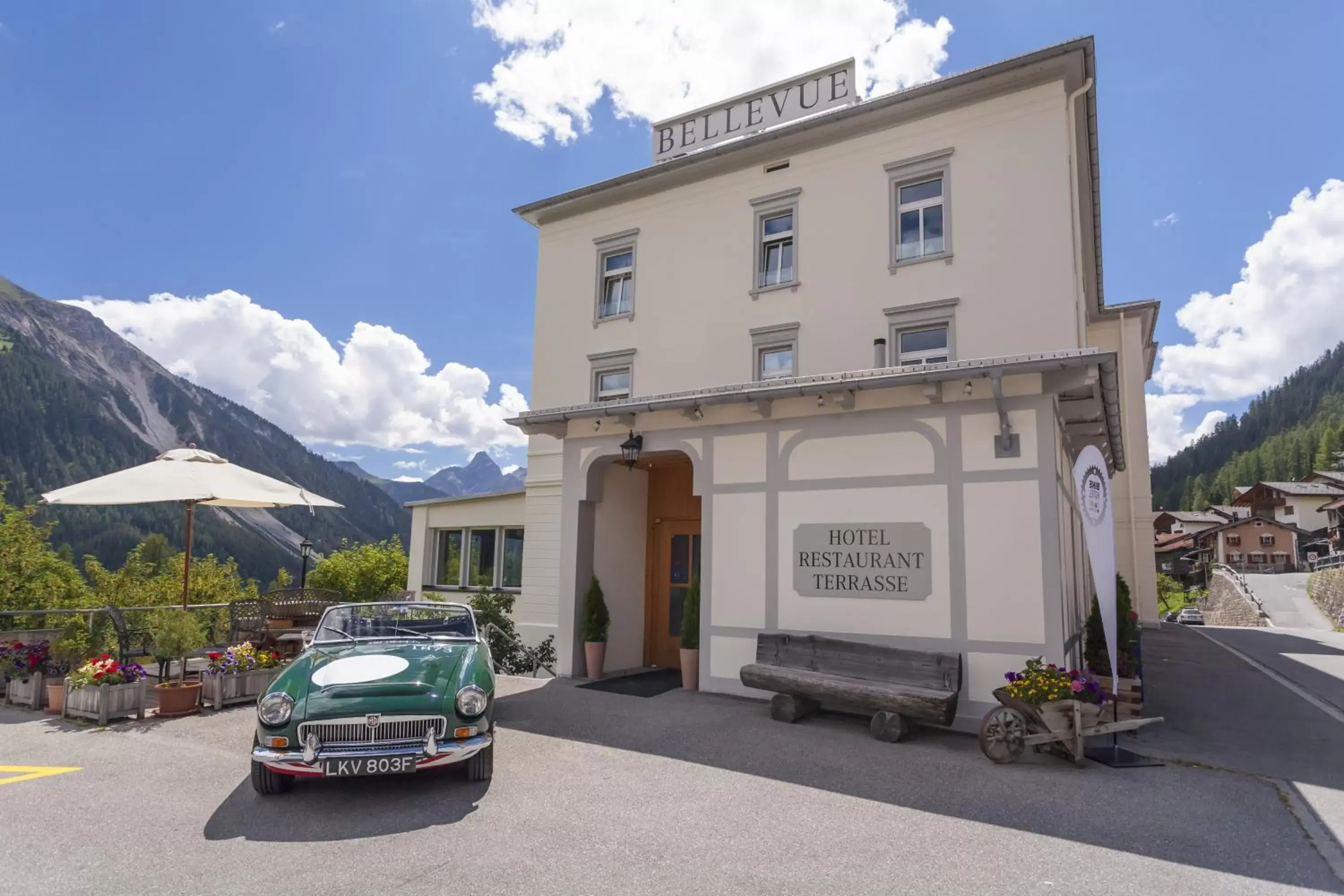 Facade/entrance, Patio/Outdoor Area in Boutique Hotel Bellevue Wiesen