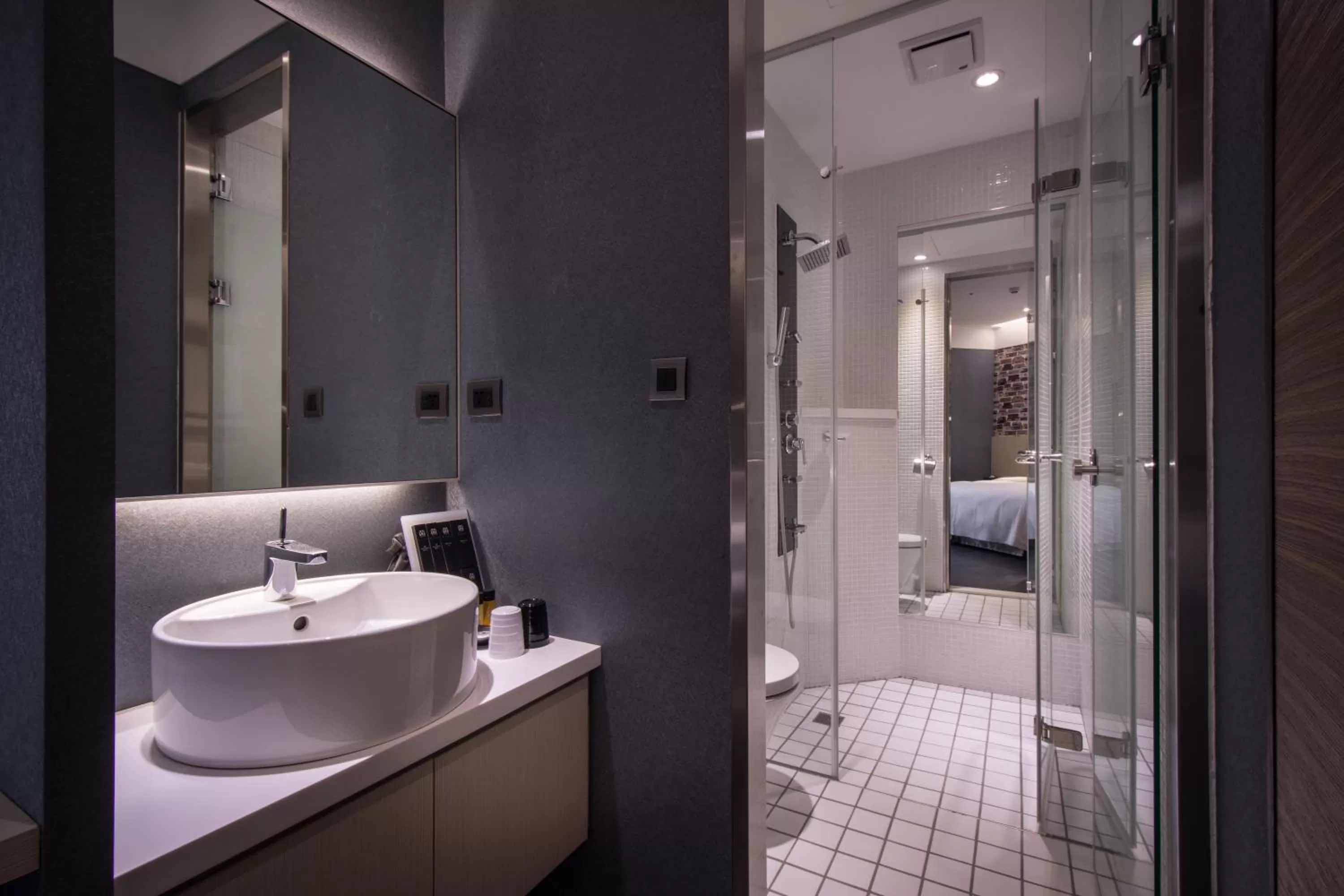 Toilet in Yi Su Hotel-Taipei Ningxia