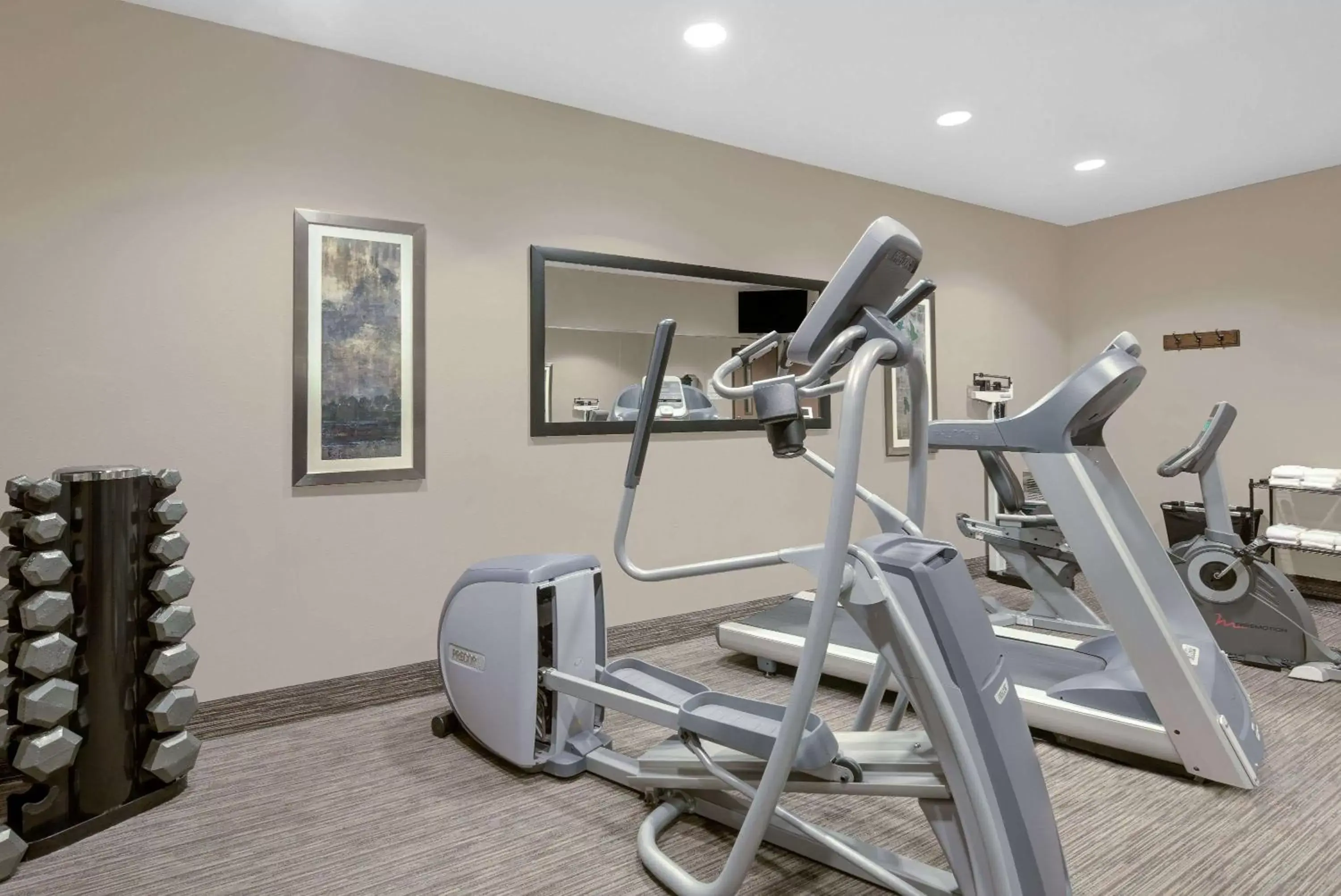 Fitness centre/facilities in Baymont by Wyndham Minot Fitness centre/facilities in Baymont by Wyndham Minot