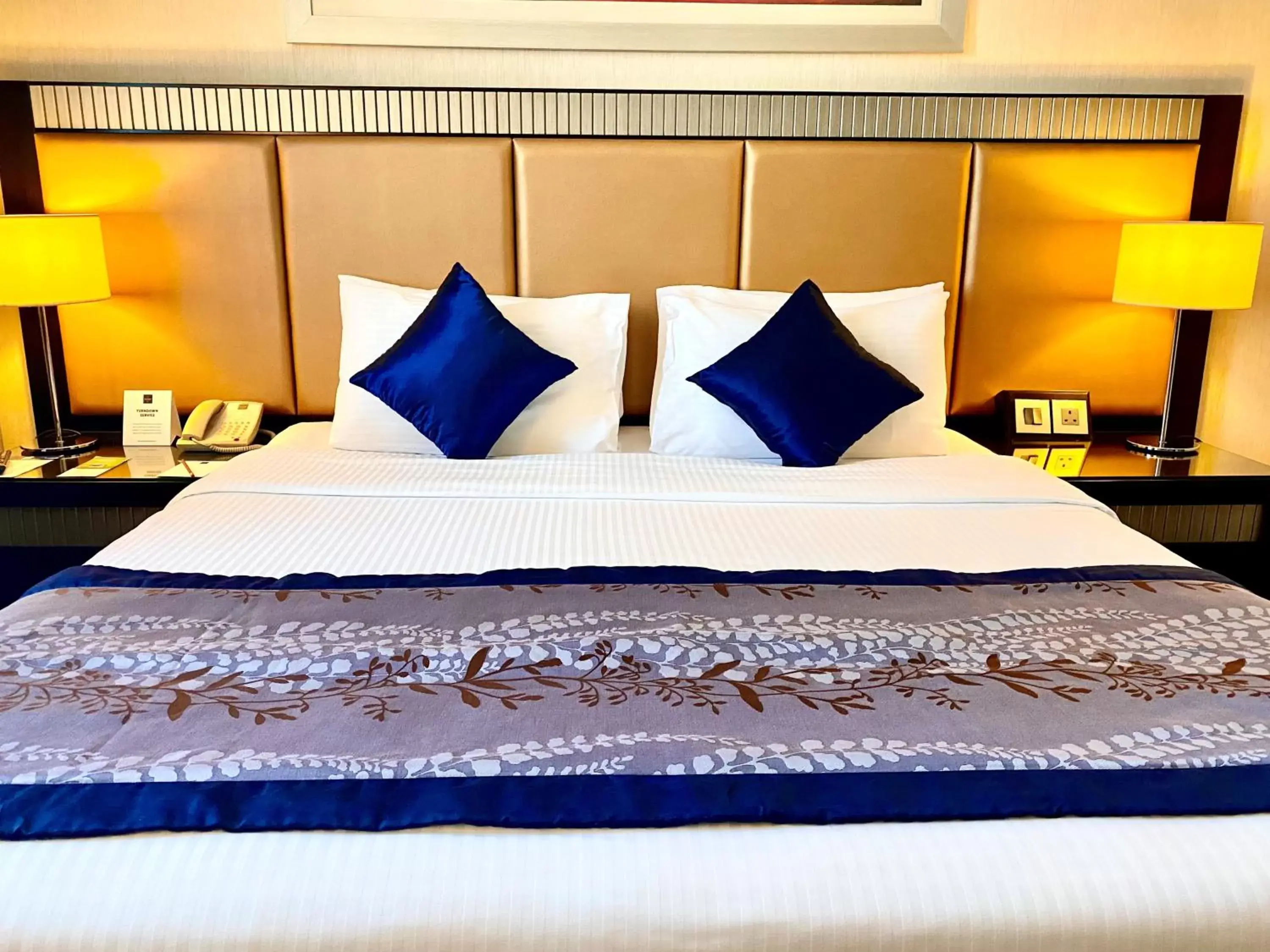 Bed in Millennium Central Doha