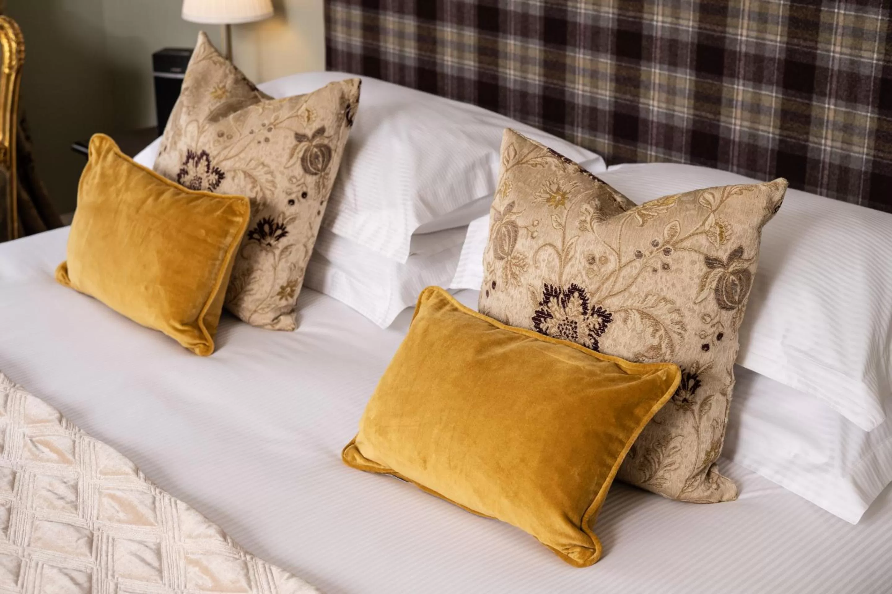 Bedroom, Bed in Nithbank Country Estate 5 Star GOLD