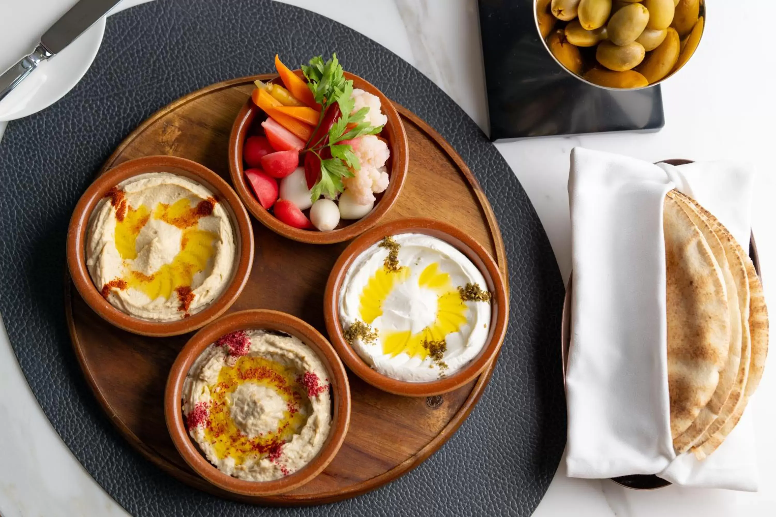 Restaurant/places to eat in Four Seasons Hotel Riyadh Restaurant/places to eat in Four Seasons Hotel Riyadh