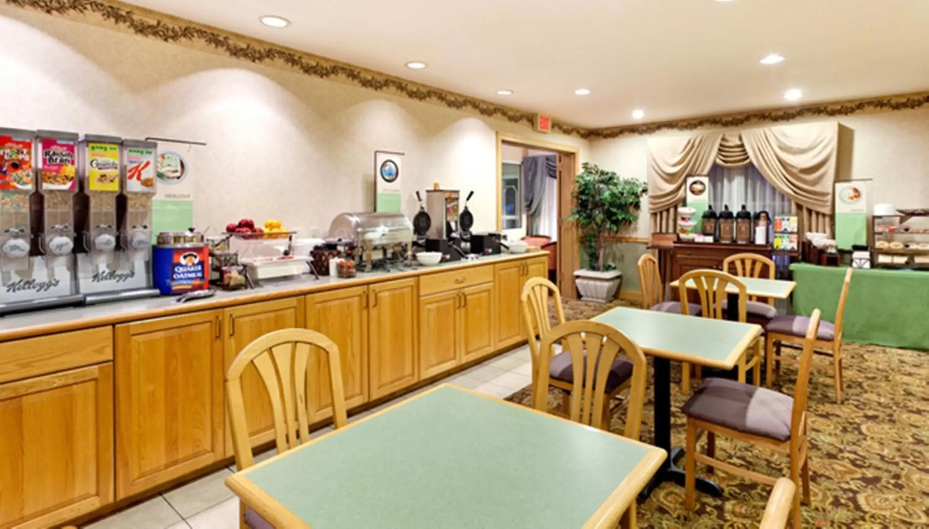 Banquet/Function facilities, Restaurant/Places to Eat in Country Inn & Suites by Radisson, Frackville (Pottsville), PA
