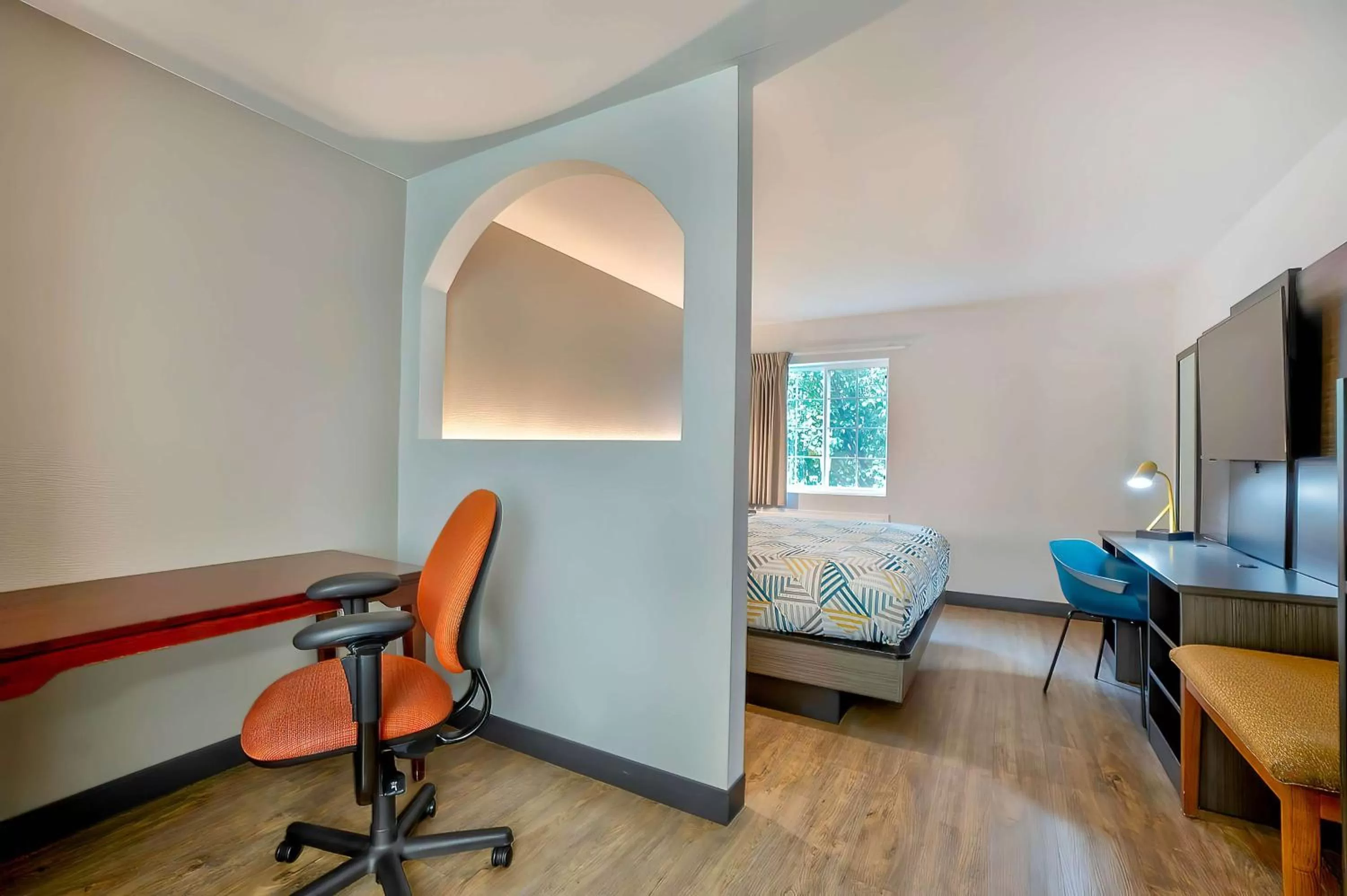 Bedroom, Bed in Motel 6 Tulsa, Ok - Central