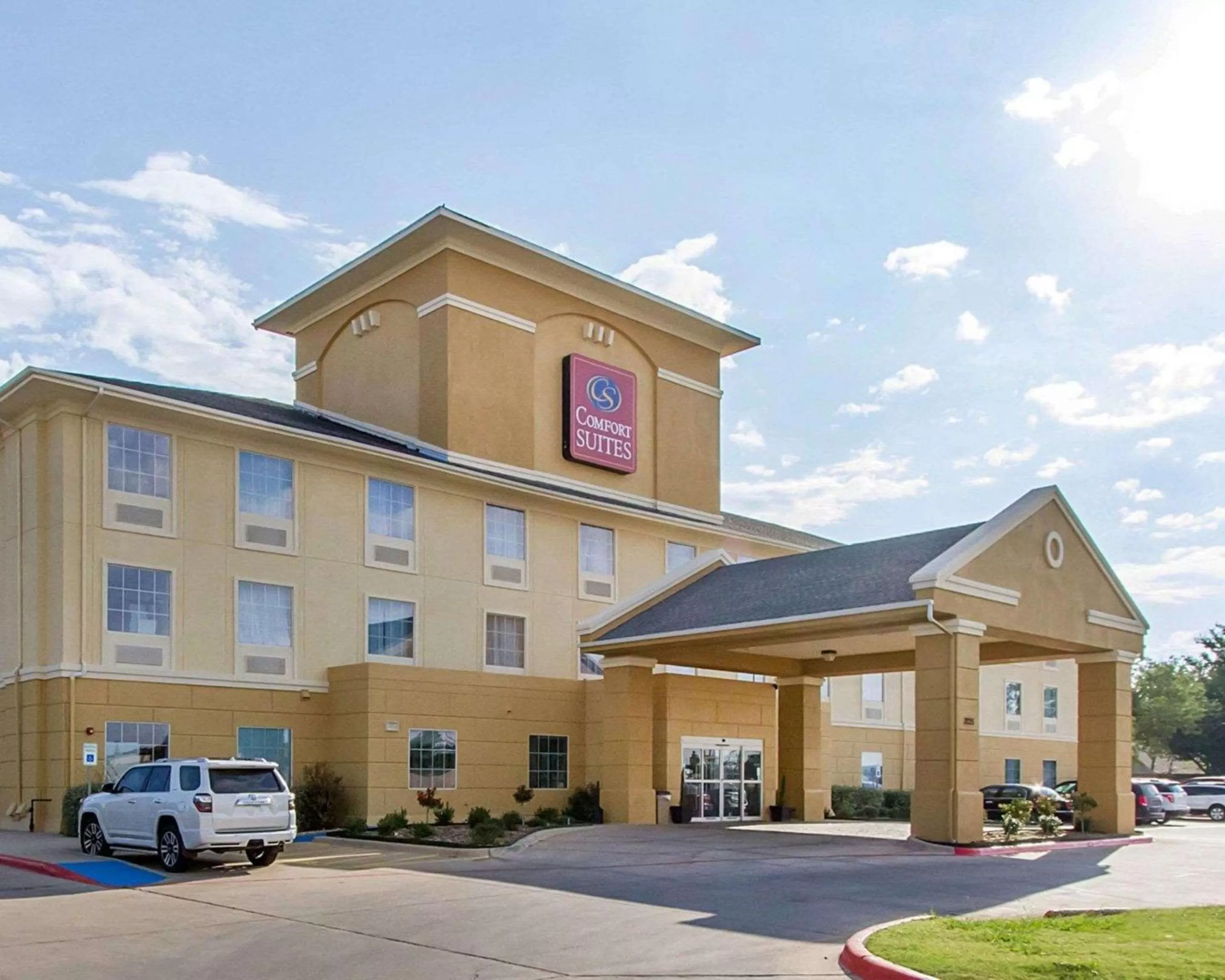 Property building in Comfort Suites Abilene Central