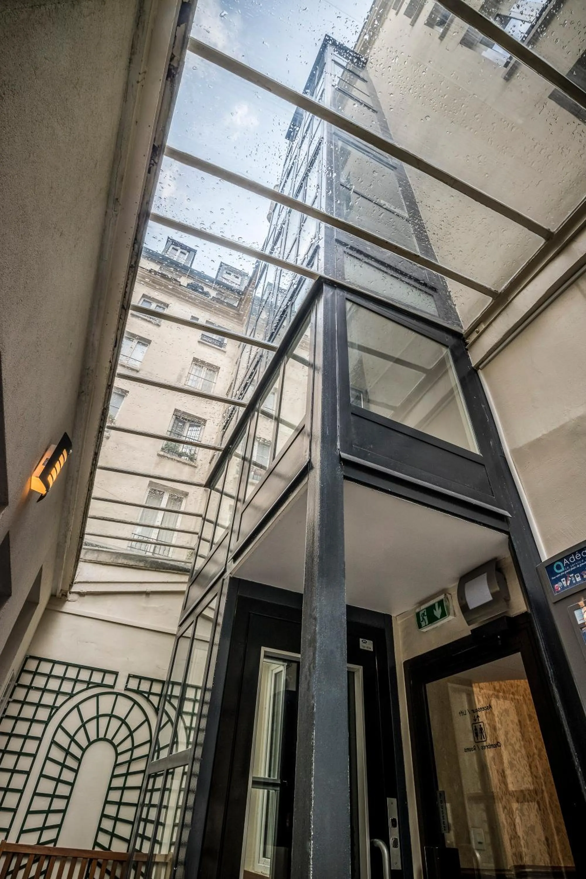 Property building in Hotel Chabrol Opera