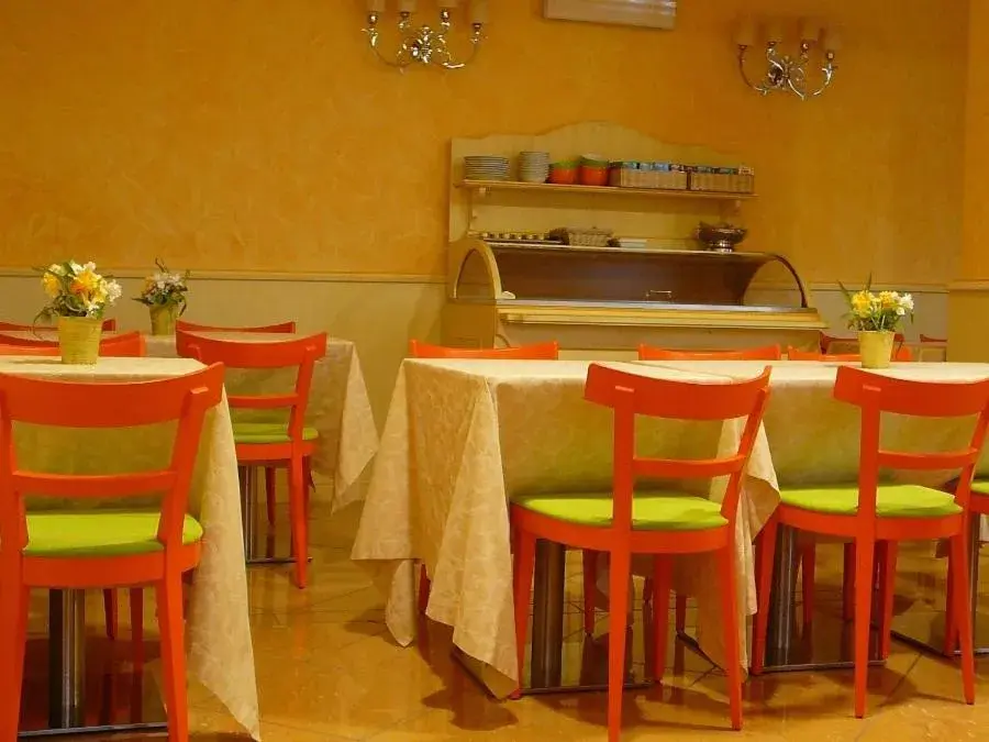 Restaurant/Places to Eat in Hotel Matteotti