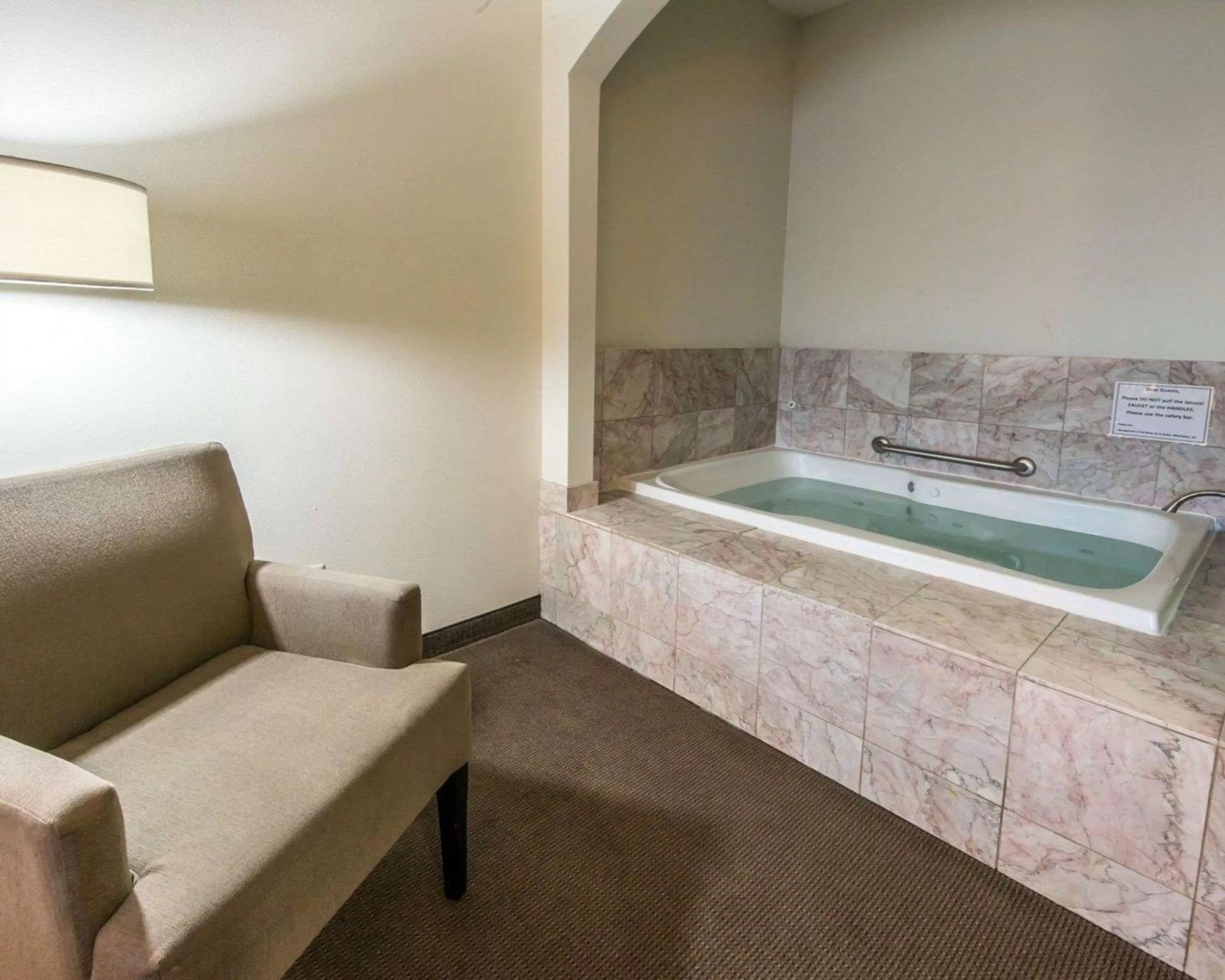 Bedroom in Sleep Inn & Suites Winchester near University