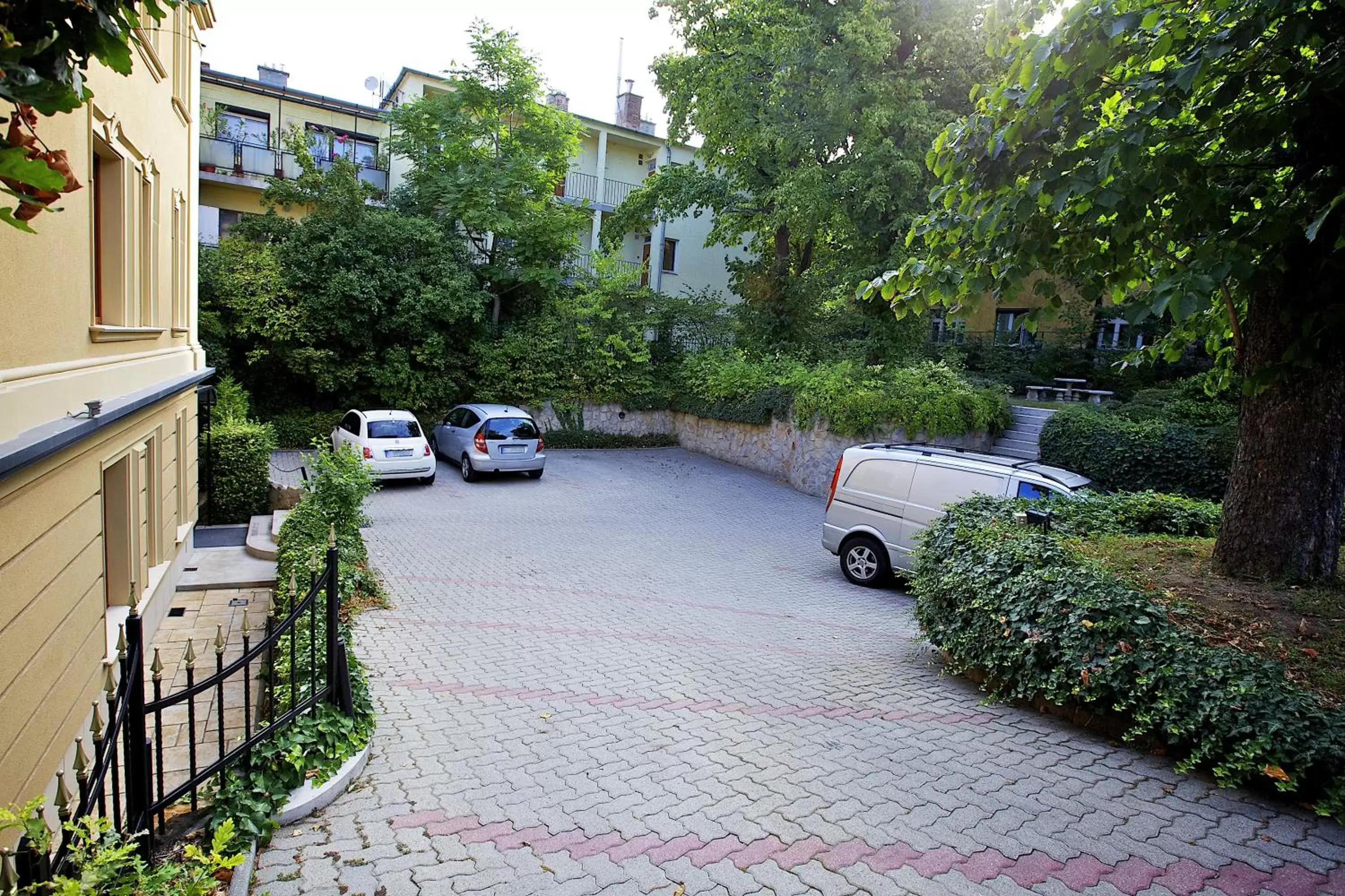Facade/entrance in Gold Hotel Budapest Facade/entrance in Gold Hotel Budapest