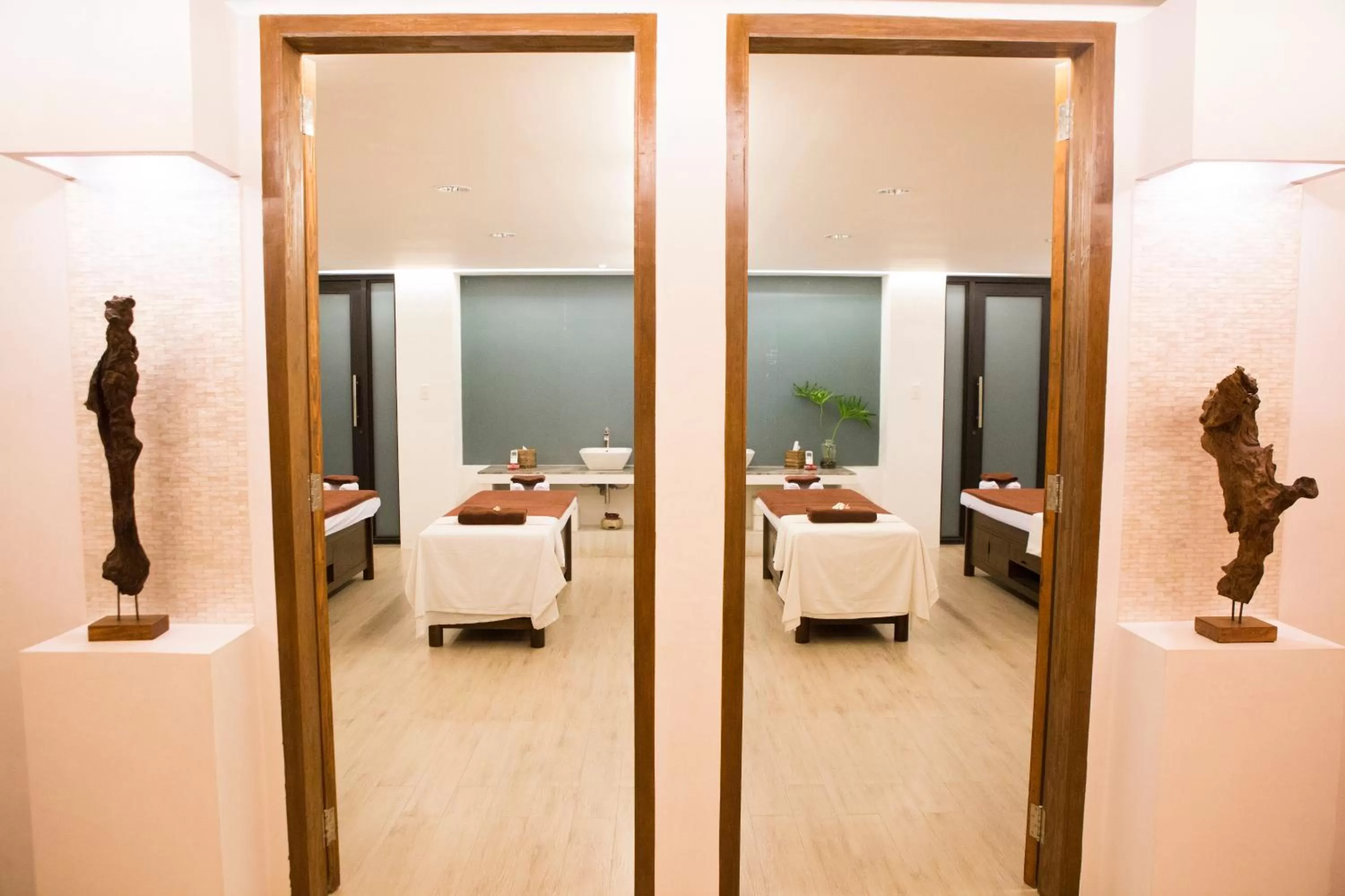 Spa and wellness centre/facilities, Bed in Amorita Resort Bohol