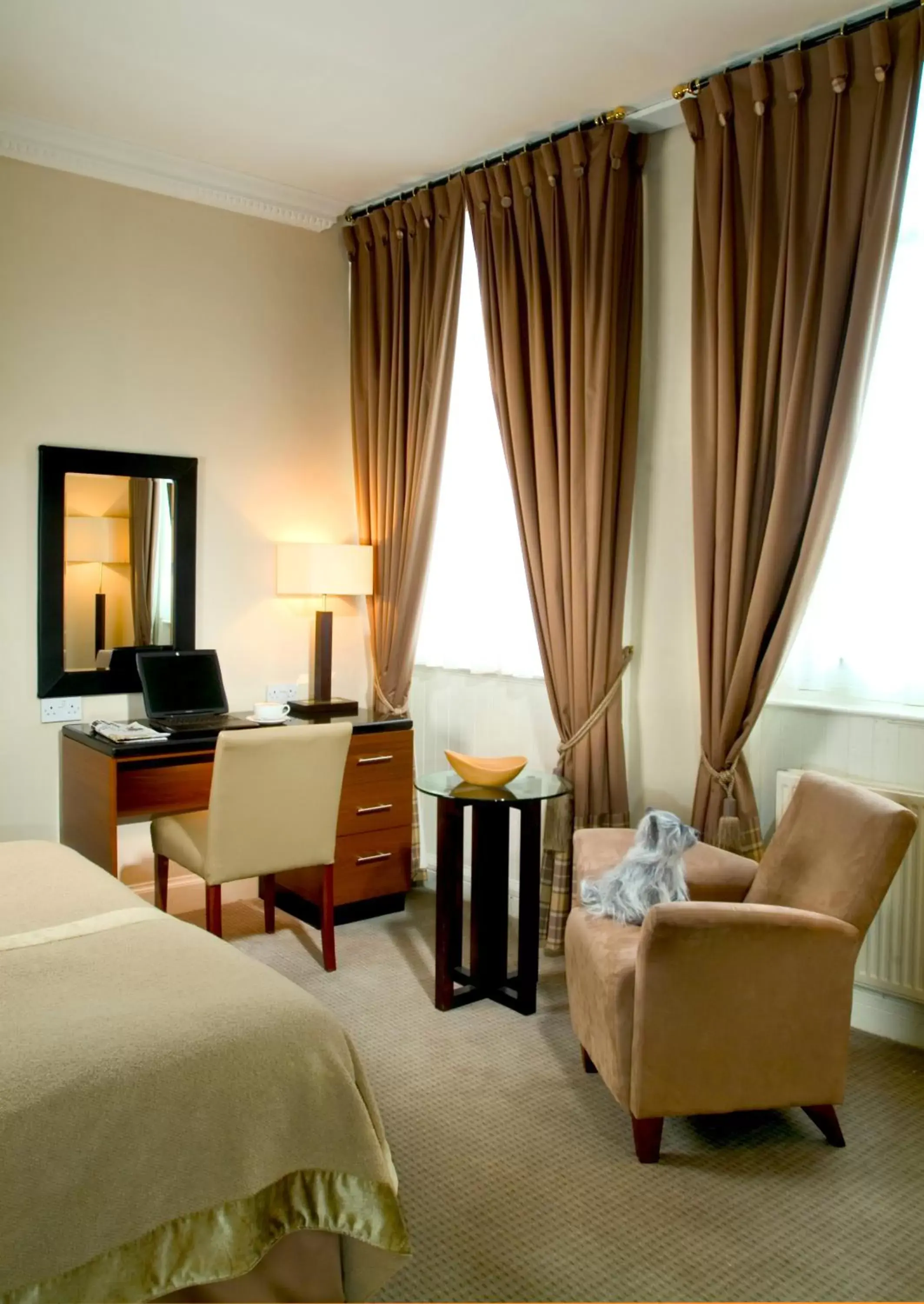 Bedroom, Seating Area in The Parliament House Hotel